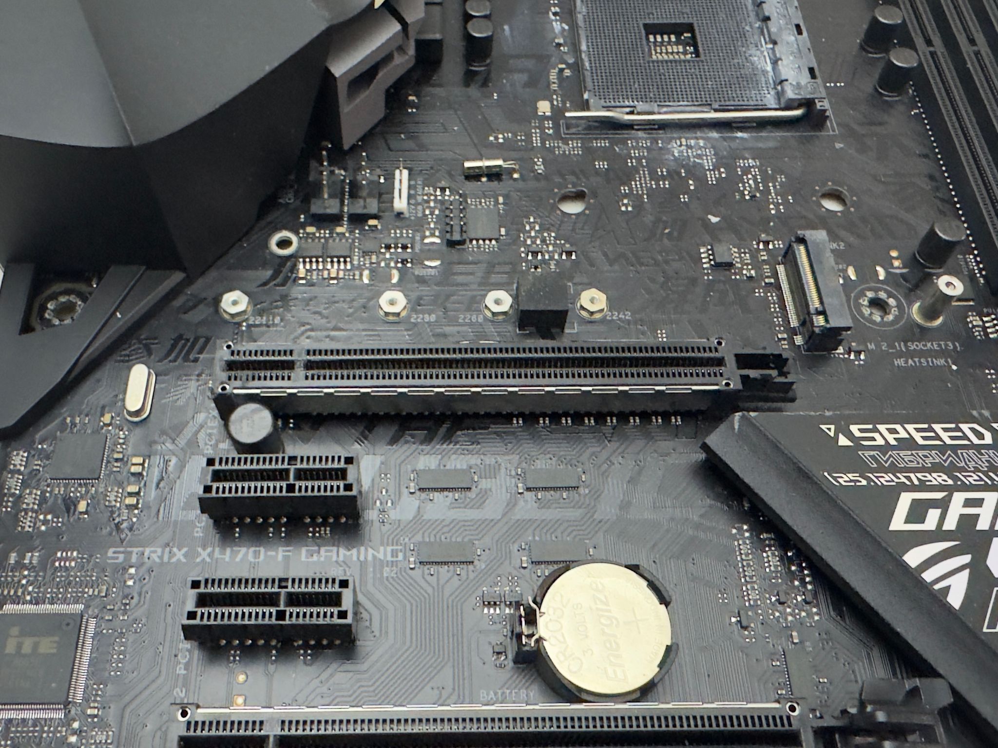 ASUS ROG STRIX X470-F Gaming