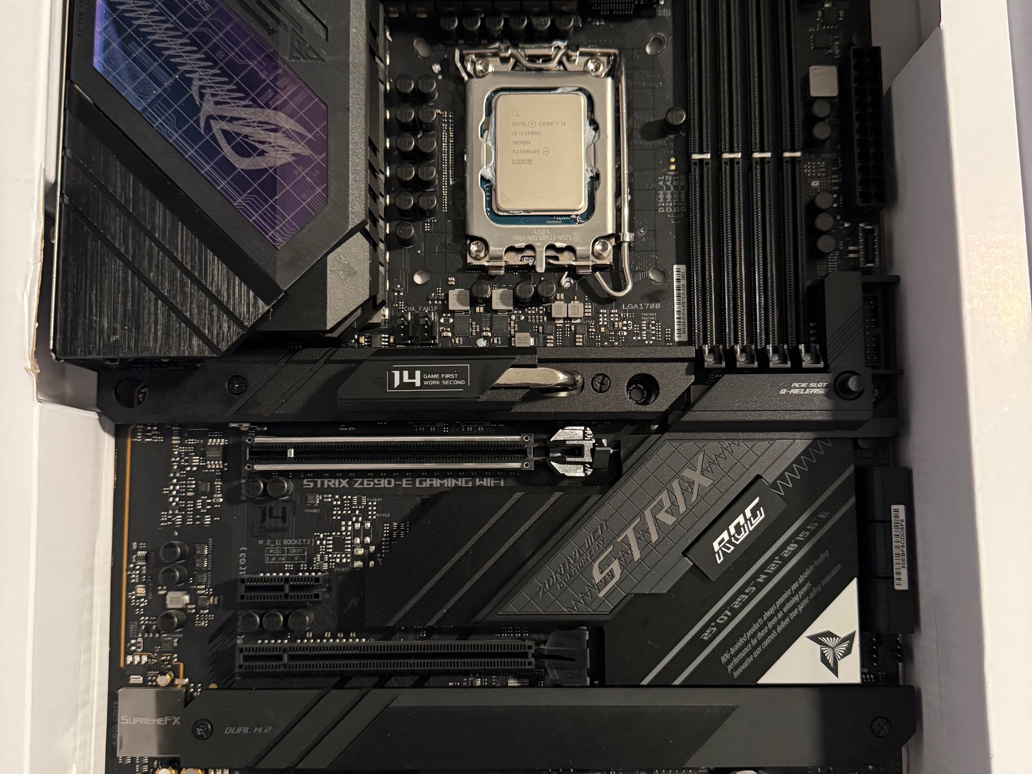 Asus ROG Strix Z690-E Gaming Wifi & Intel 13900K Bundle