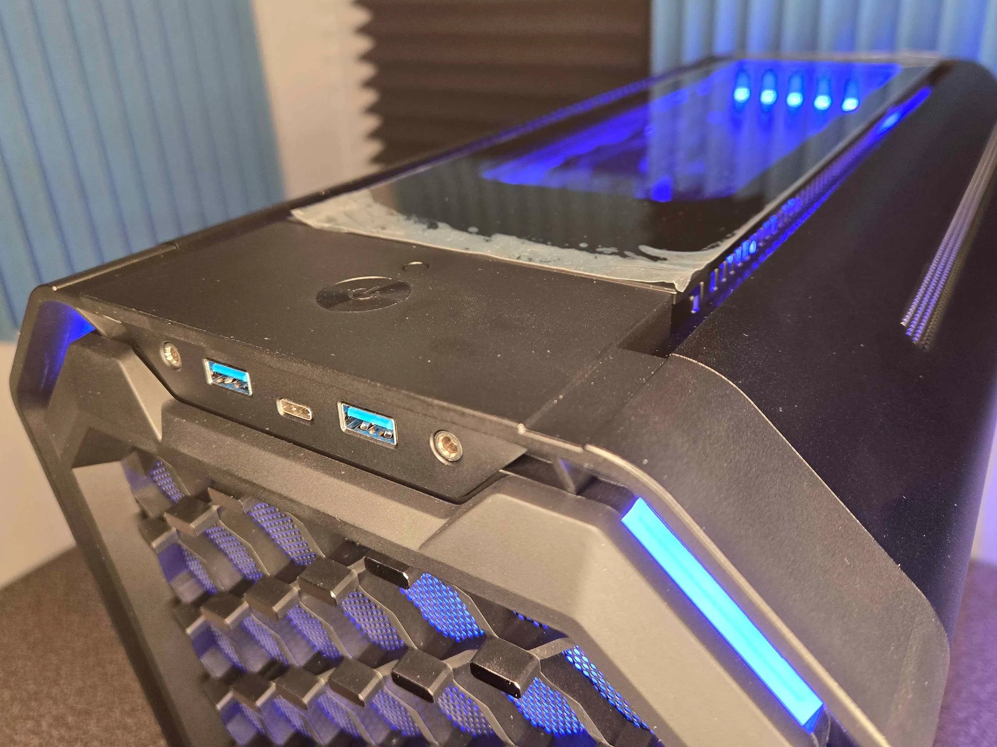 Handstand: 5900X RTX3070 32GB inverted micro-sized build