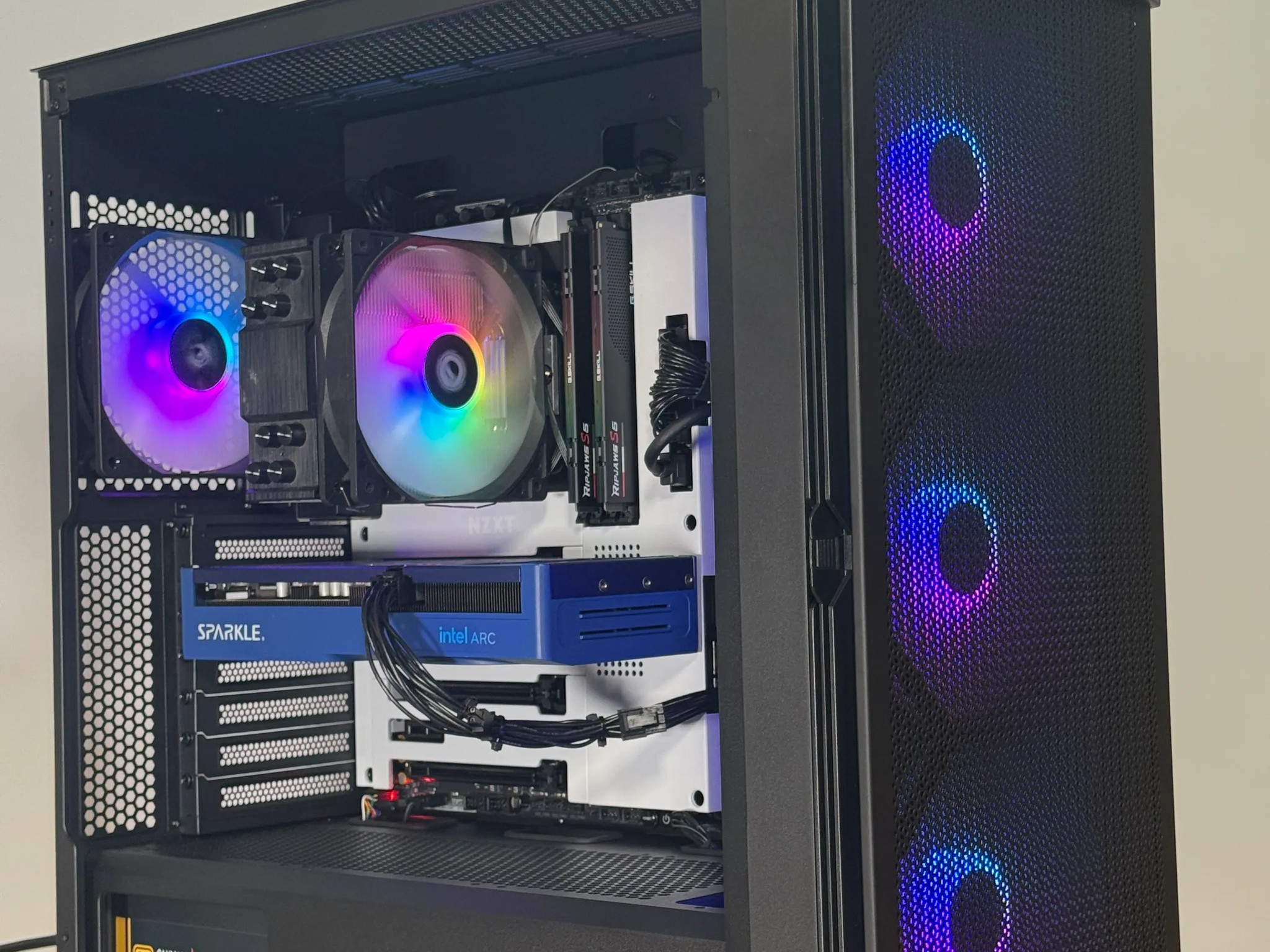Arc B570 Intel Core i7 12700k Gaming PC