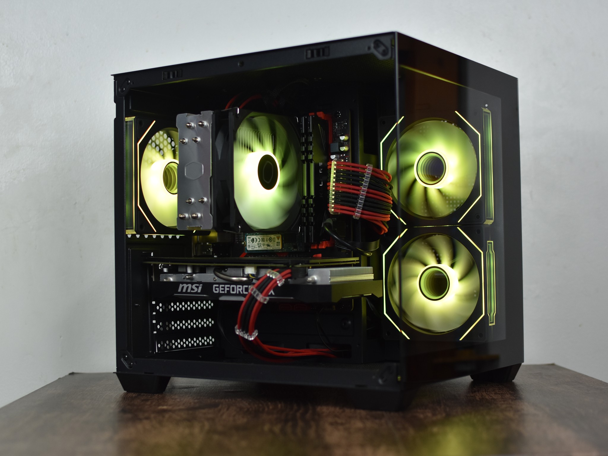 🖤Black & Red❤️ Budget Gaming PC (Ryzen 5 3600 + RTX 2060 Super + 16gb of ram)