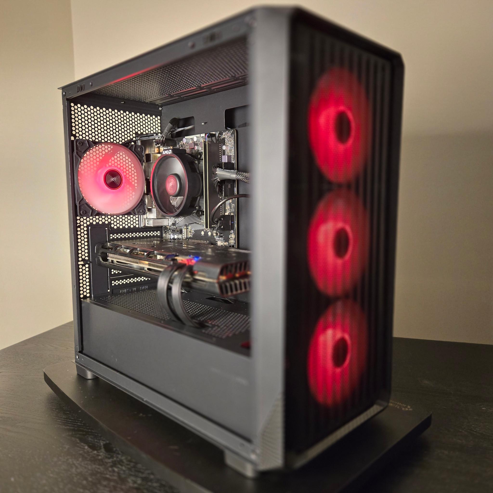 RX 5700 XT | Ryzen 5 5500 | 16gb DDR4 | 512gb Storage👏🏽