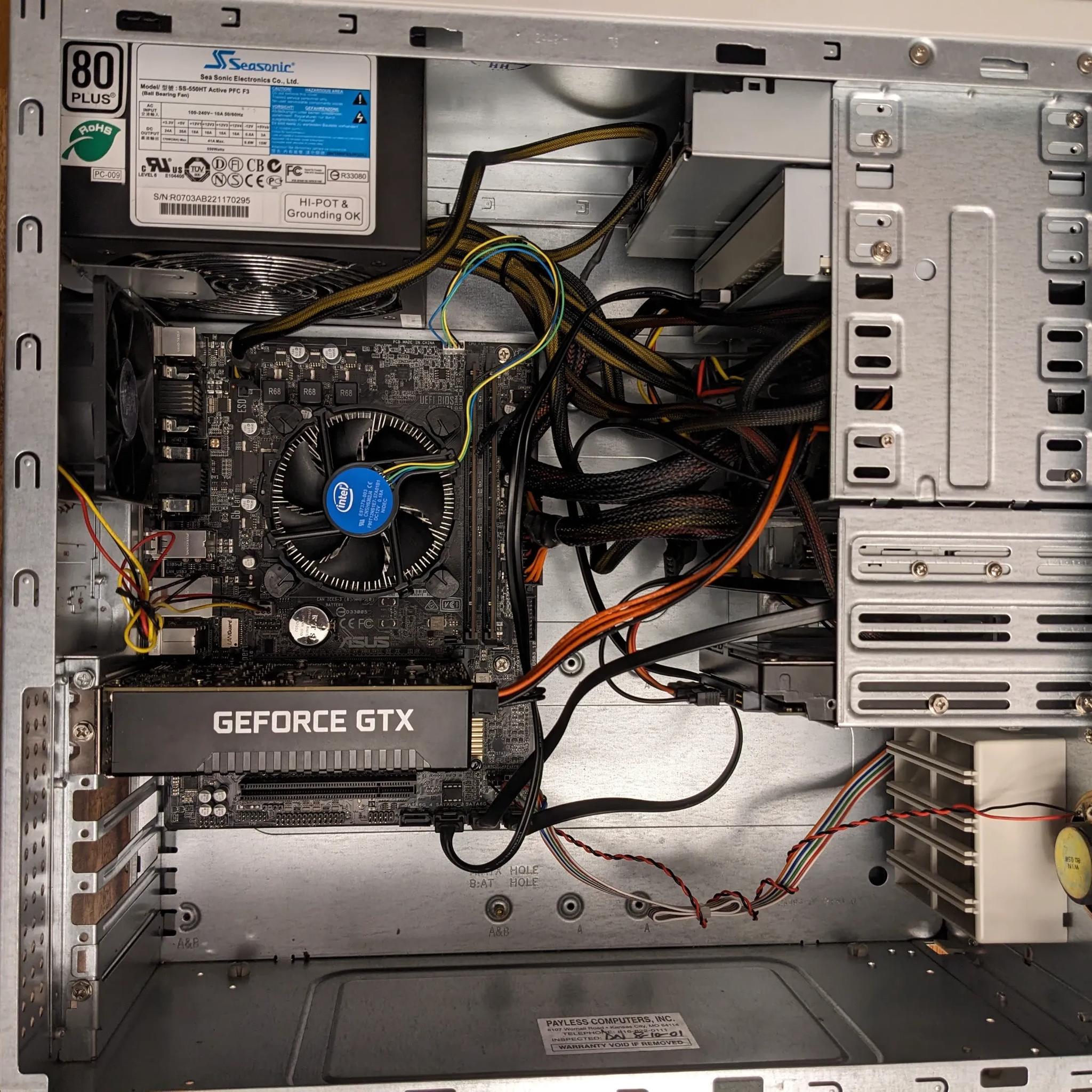 Sleeper's Dream | i7-7700 + 1660 Ti + 16GB RAM + 128GB SSD +1TB HD | DVD-RW | Win 10 | Retro Case