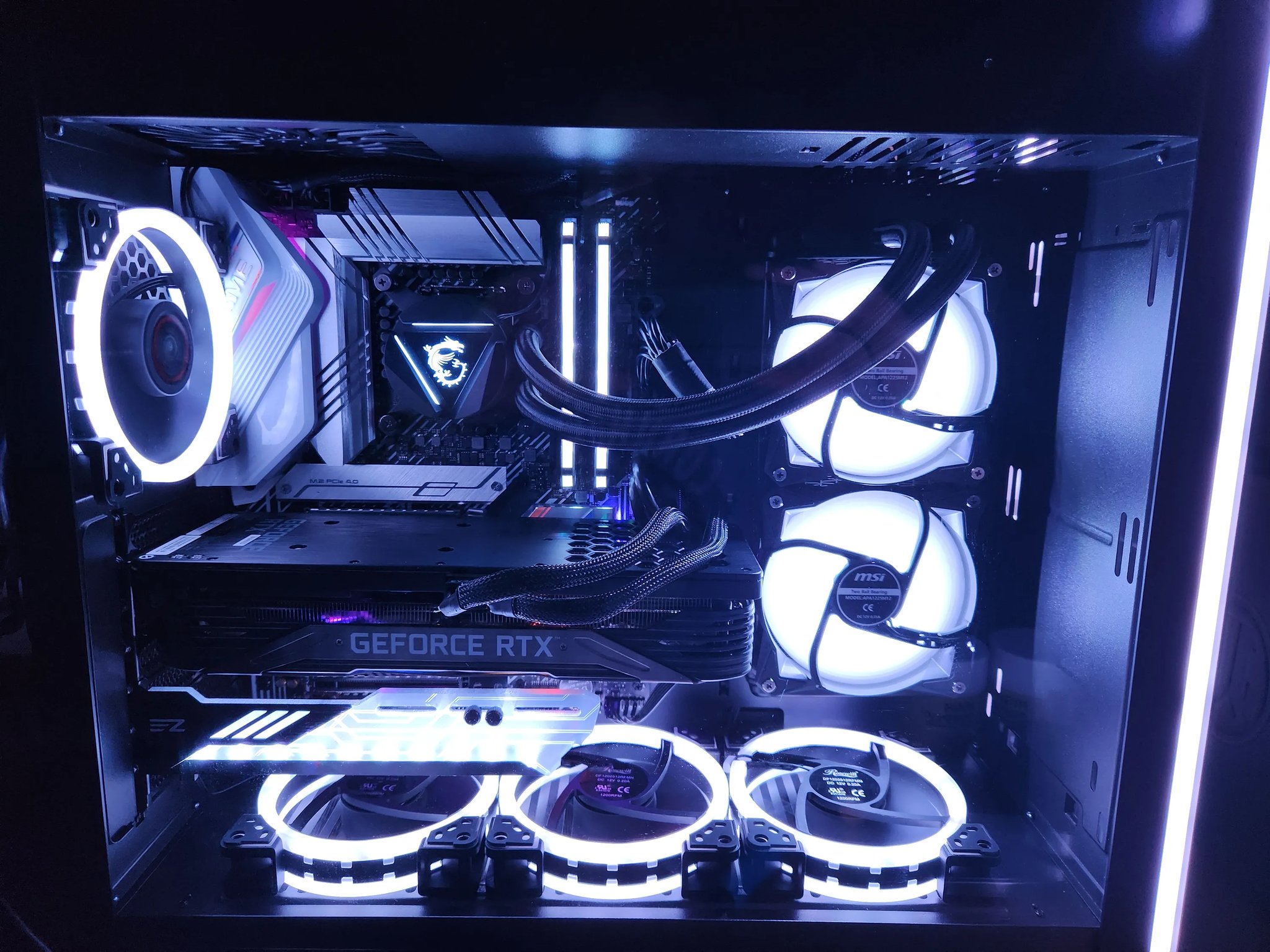 i7 11700k - RTX 4070 - 2TB Gen 4 NVME - 32GB DDR4 RAM