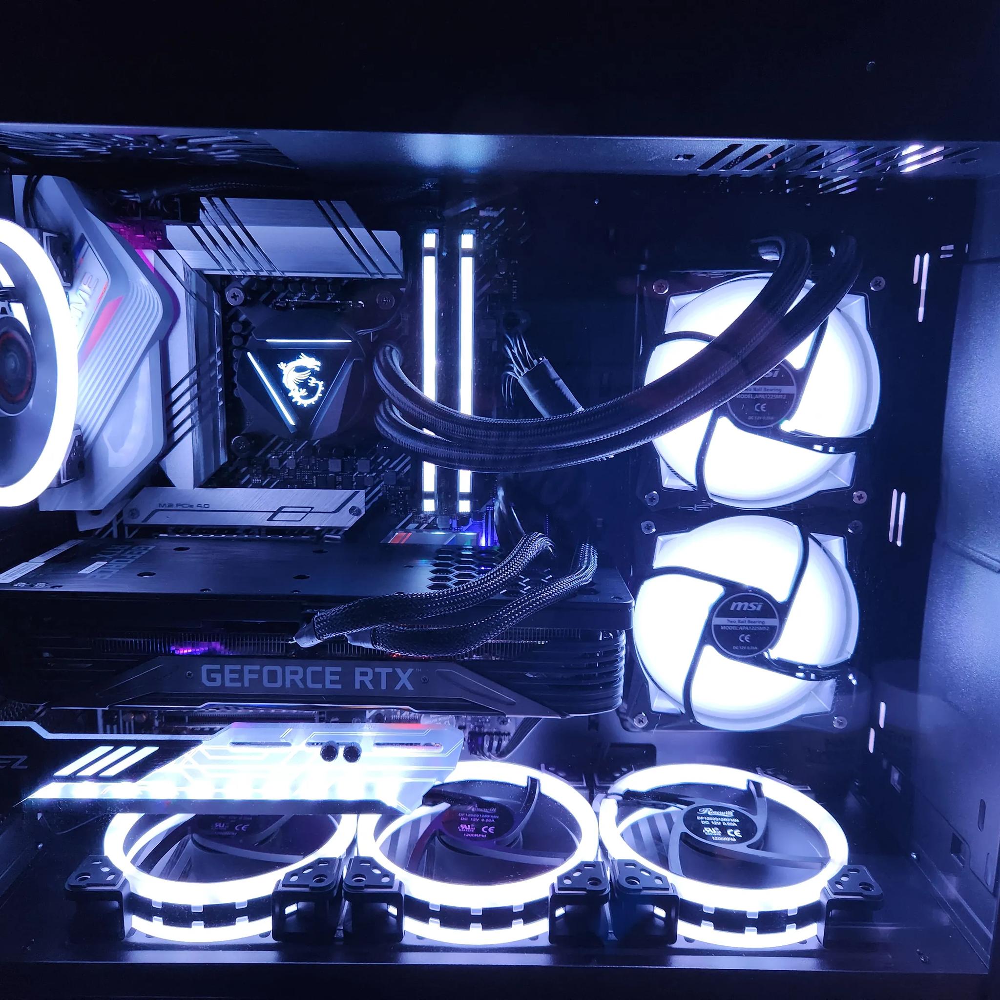 i7 11700k - RTX 4070 - 2TB Gen 4 NVME - 32GB DDR4 RAM