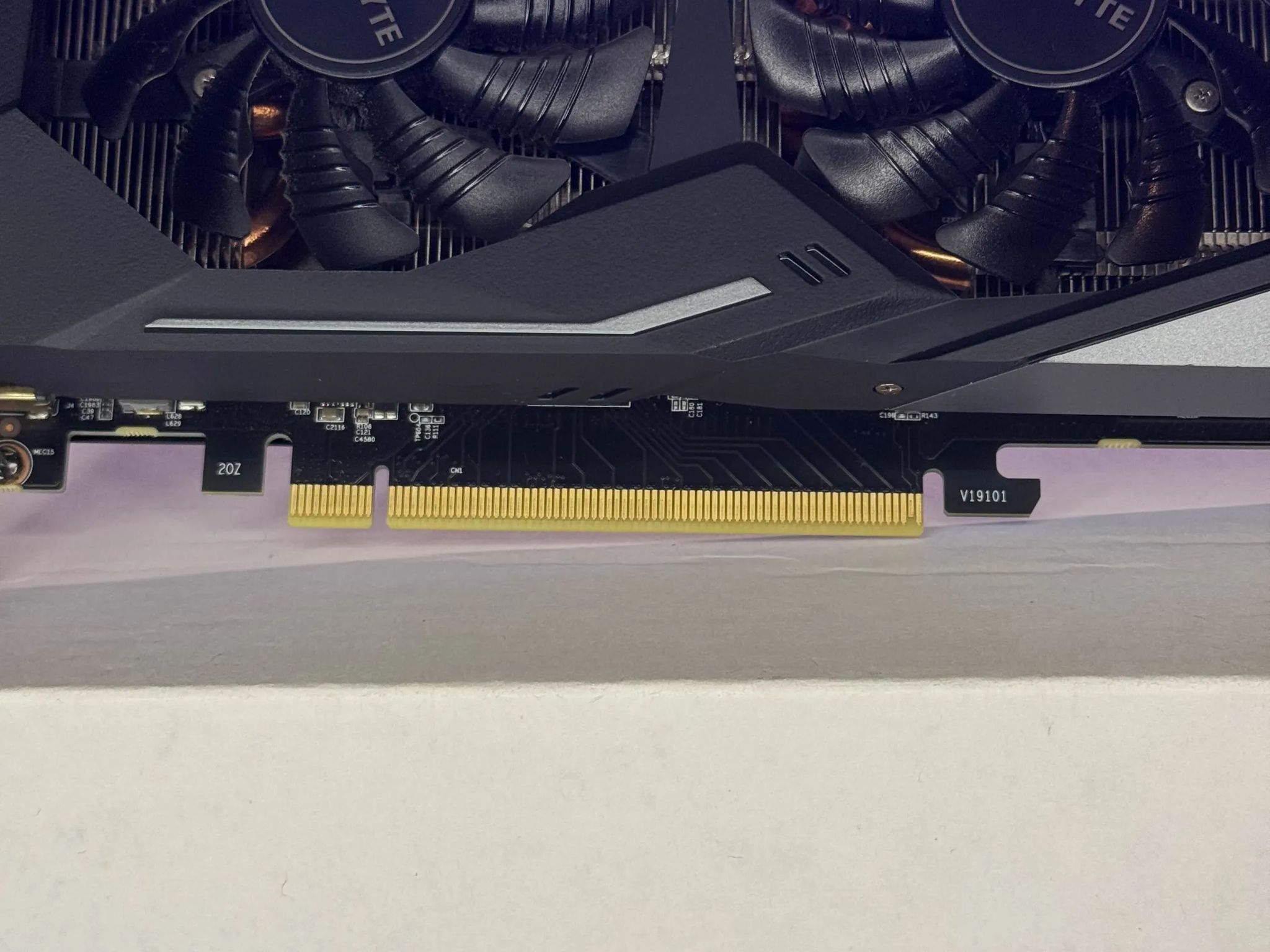 🔥GIGABYTE GeForce RTX 2060 SUPER GAMING 3X OC
