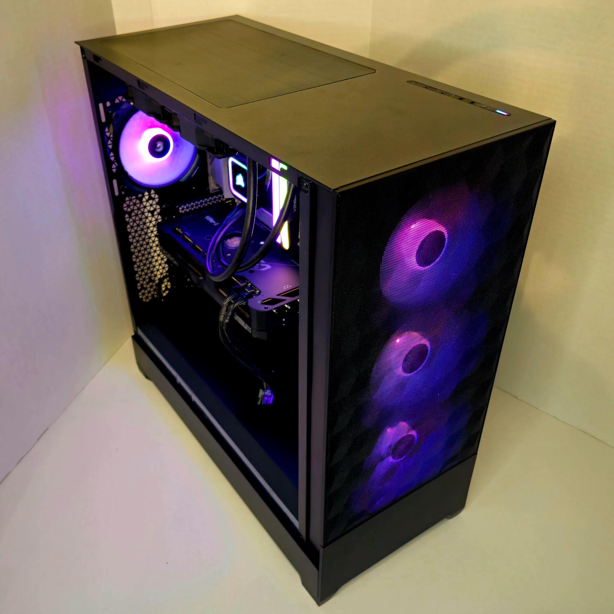 Brand New Mid Tier PC. 13600k & 7800XT