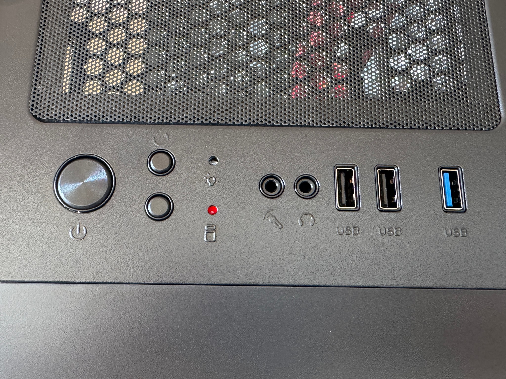 Refirbished PC: AMD FX-6300, G.Skill Ripjaws 8GB RAM, XFX Radeon RX 560, 500GB SSD, Windows 11 Home