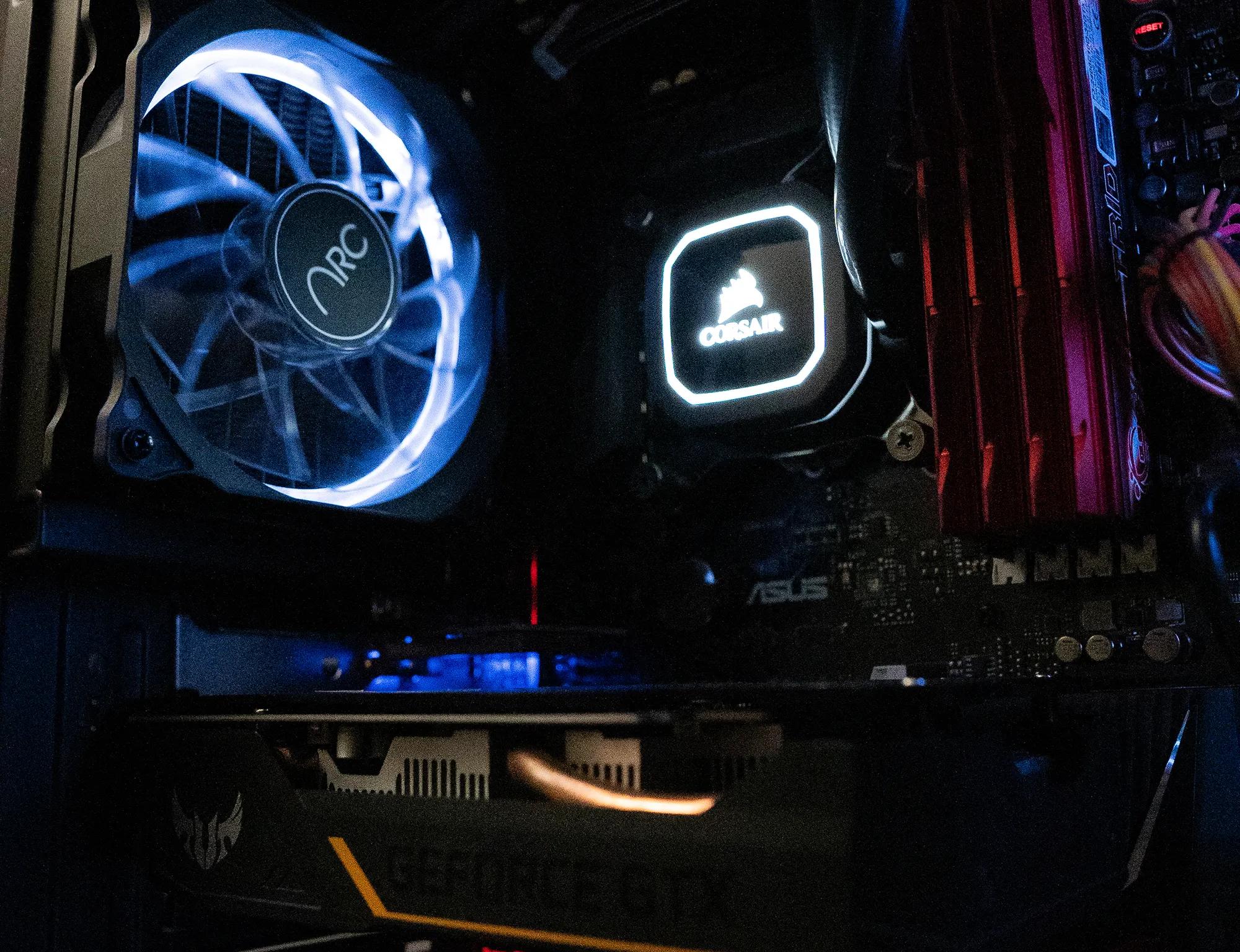 🌨🌨 | GTX 1650 OC | INTEL i7 4770K | 32GB RAM | 750GB | Arctic Snow