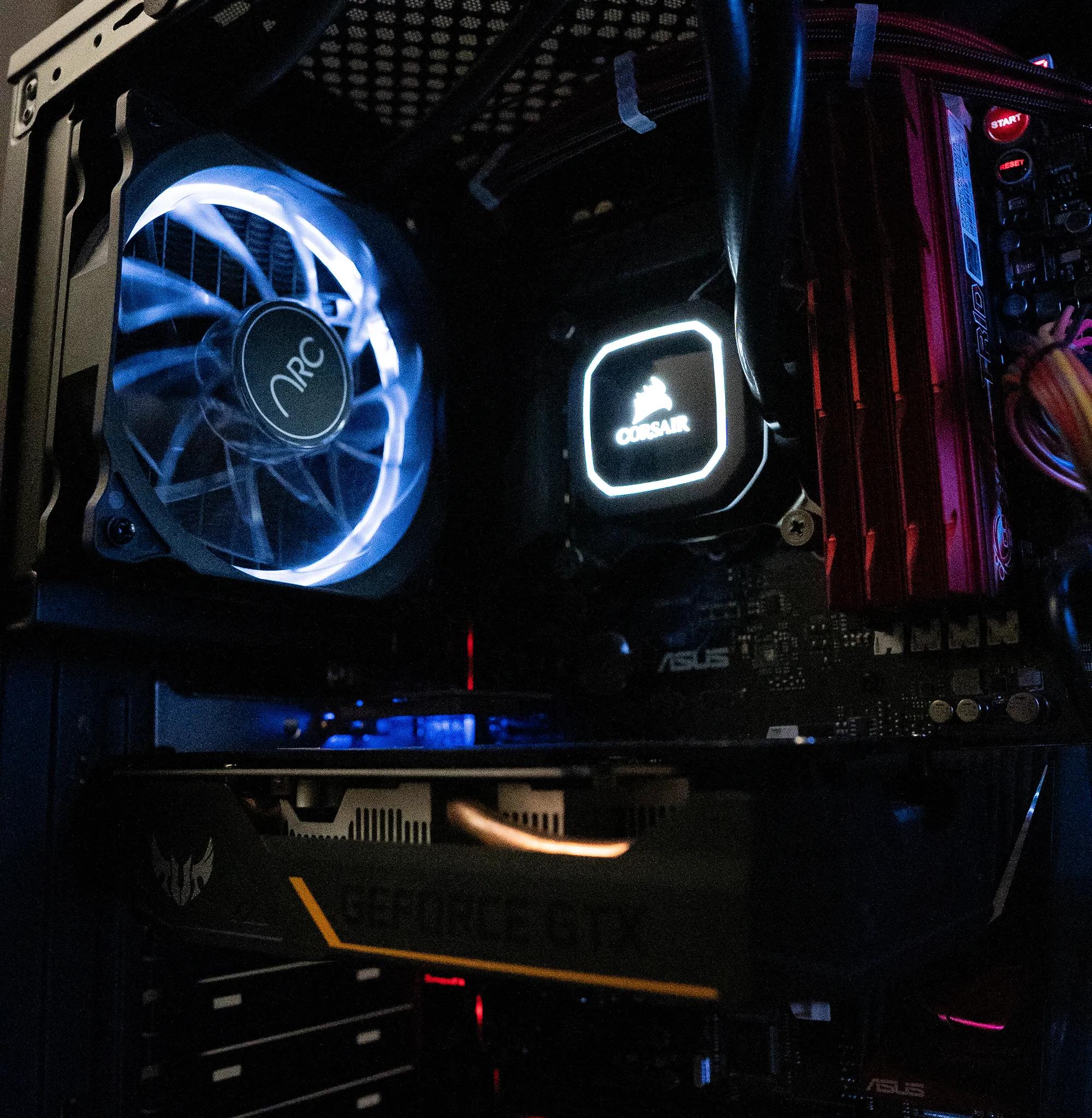 🌨🌨 | GTX 1650 OC | INTEL i7 4770K | 32GB RAM | 750GB | Arctic Snow