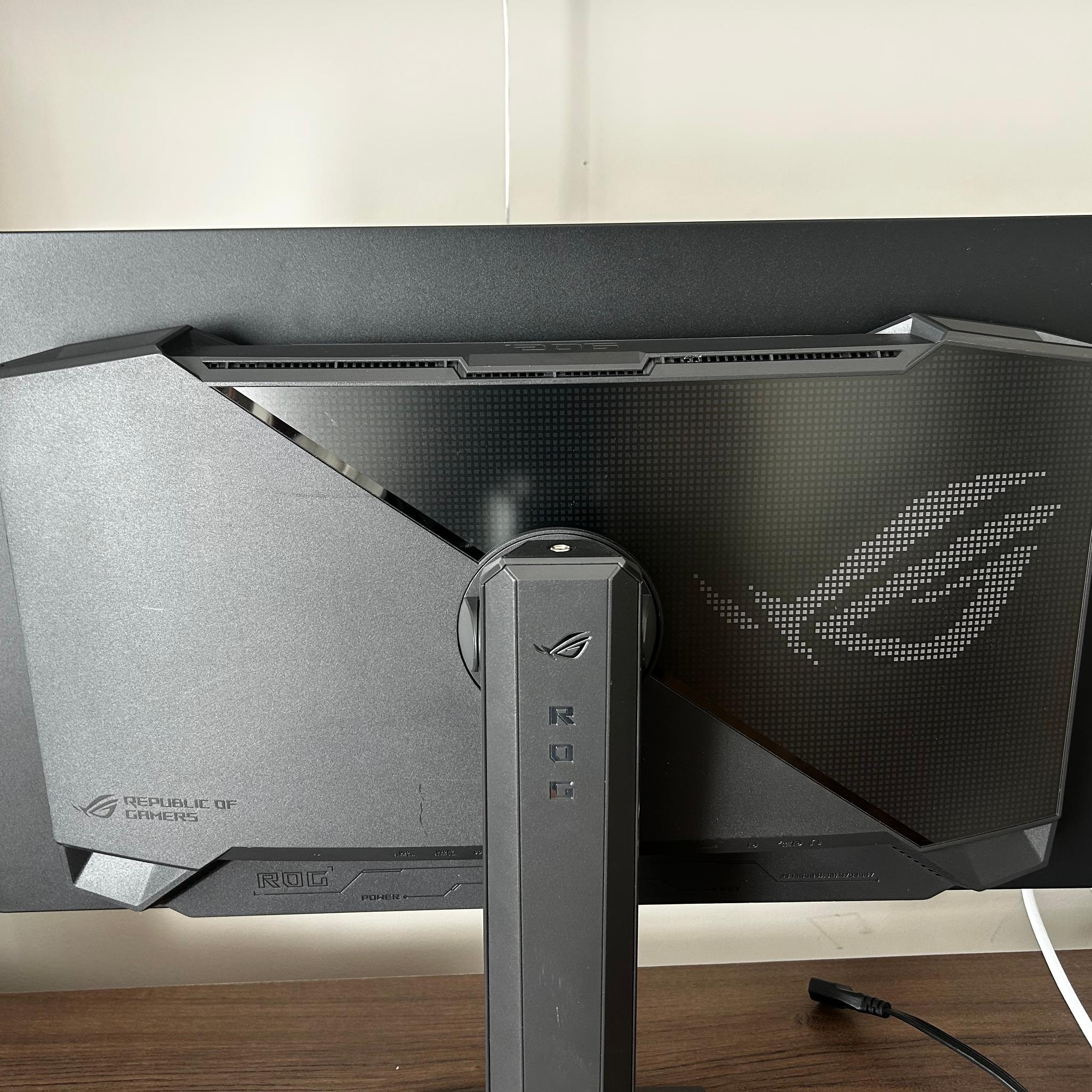 ASUS ROG STRIX QD-OLED (240hz) 4K-Resolution (3840x2160) Gaming Monitor (PG27UCDM)