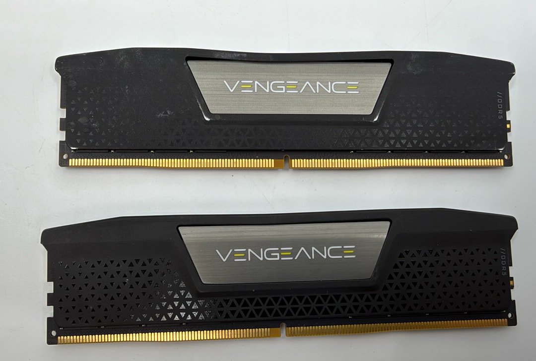 Corsair DDR4 64GB +おまけSamsung 16GB Corsair DDR4 64GB +おまけSamsung 16GB Corsair DDR4 64GB +おまけ