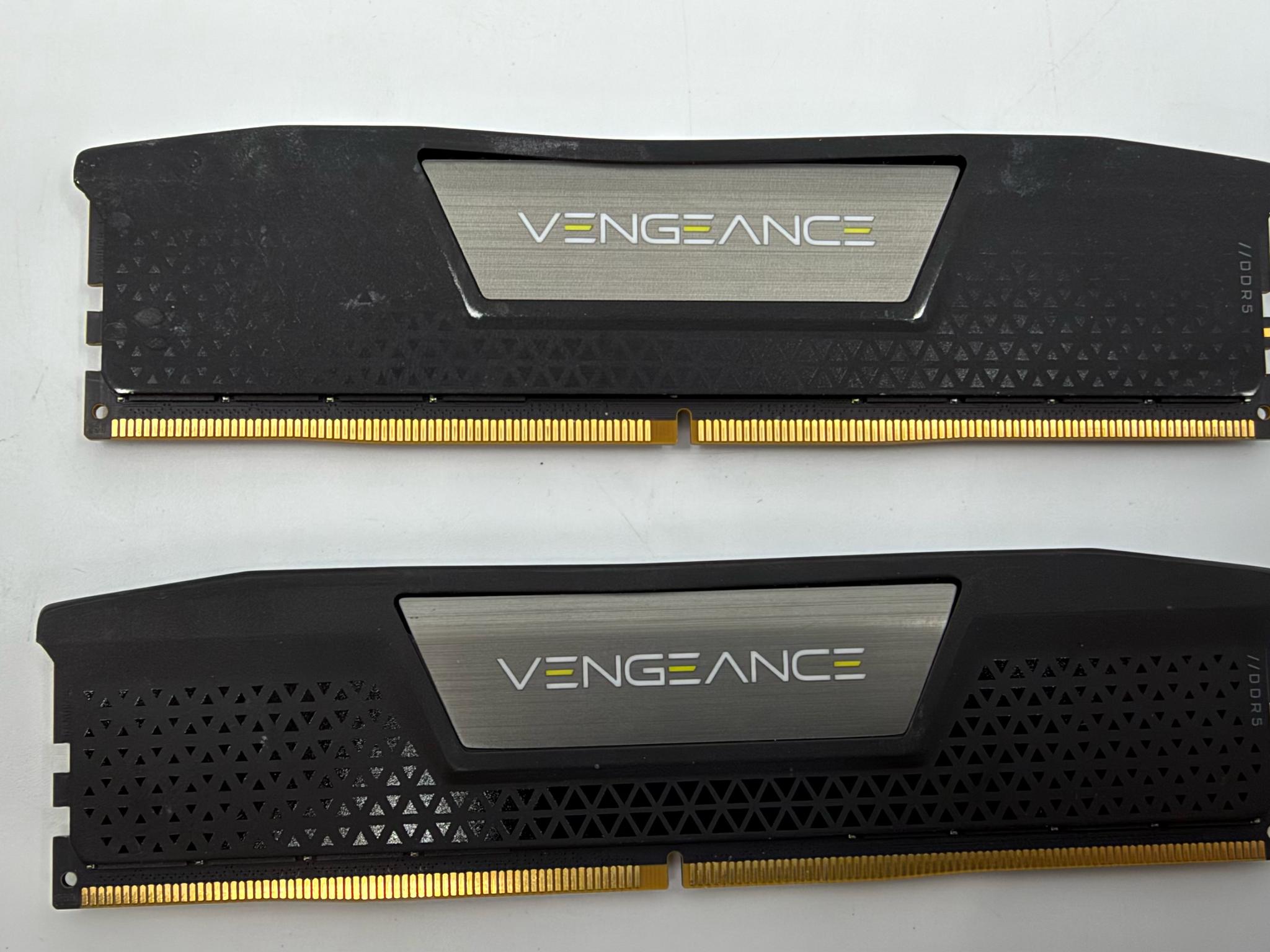 Corsair Vengeance 2X32GB DDR5 Used. Tested. Perfect working Conditon.