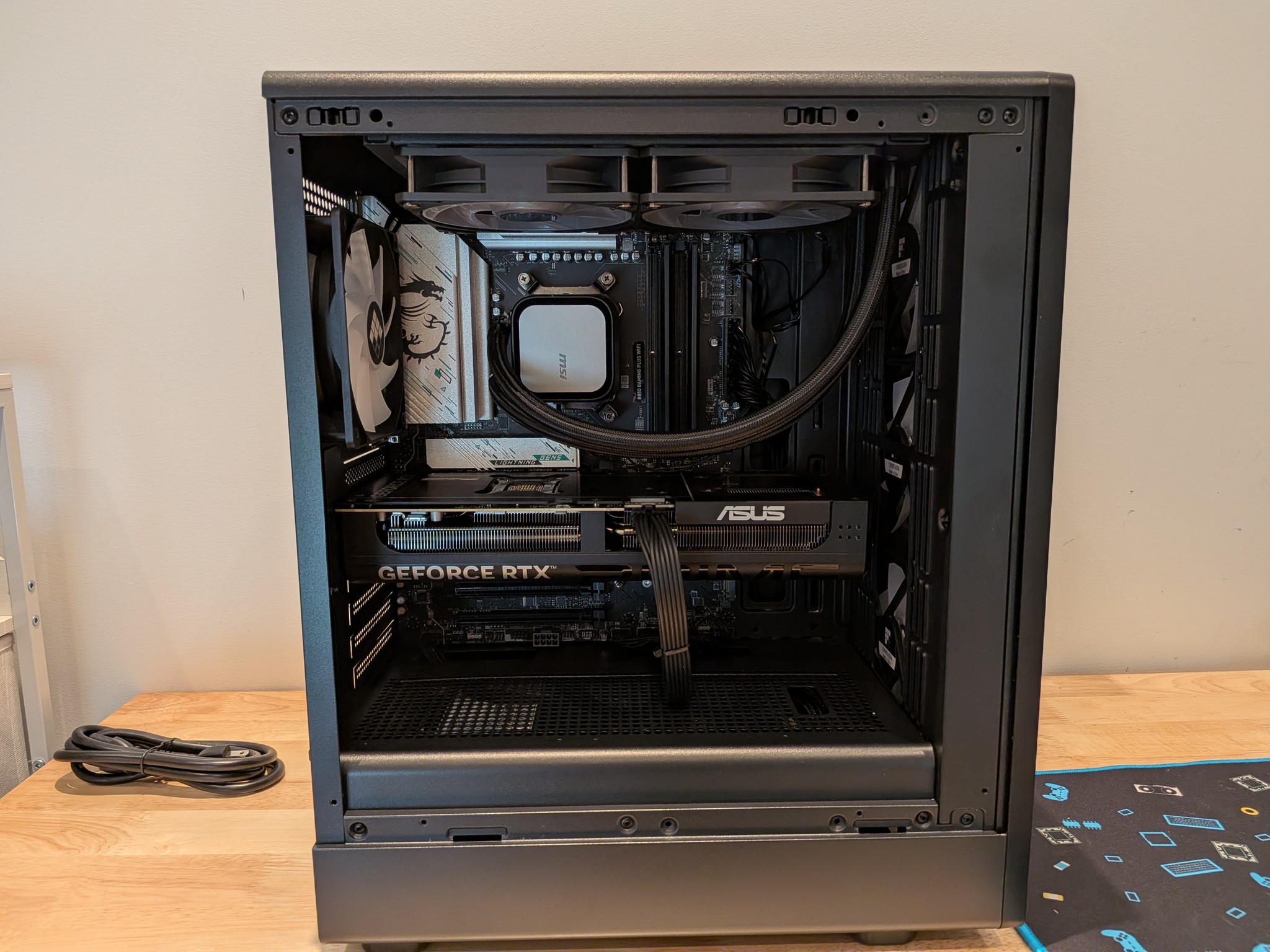 1440p Forest X3D - RTX 5070, Ryzen 7 7800X3D, 32 GB DDR5 RAM, 2 TB Gen 4 NVME, RGB, Liquid Cooled