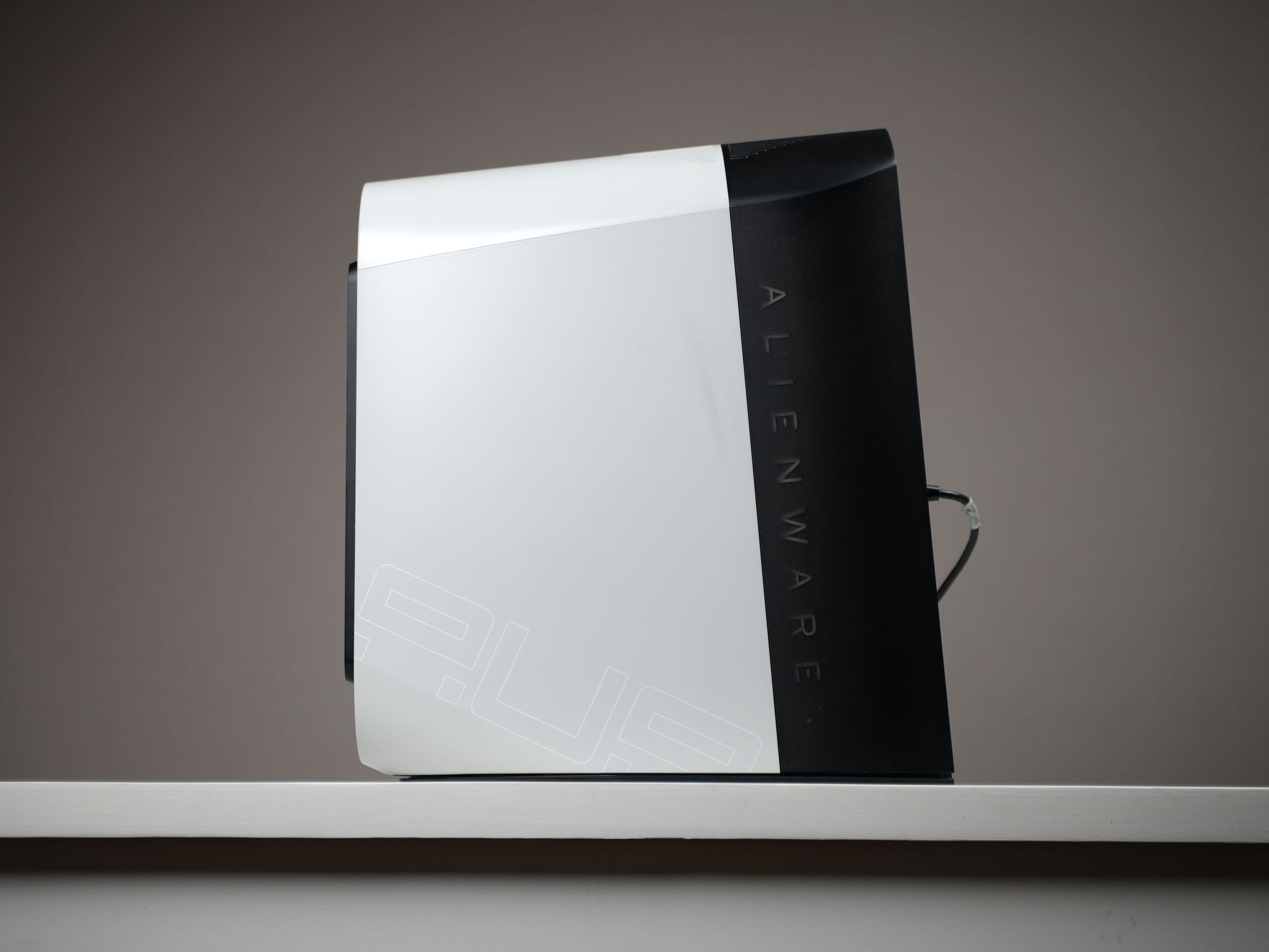“AURAFORM 4” RX 5700 Ryzen 7 3700X 16GB 2TB Windows 11 PRO Gaming PC Powerhouse