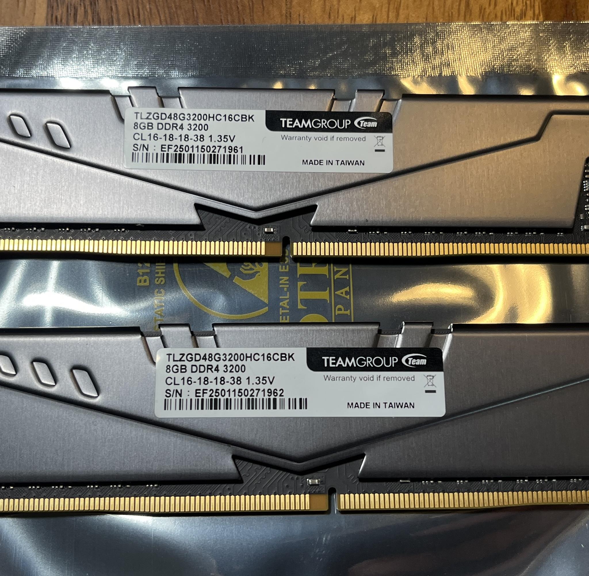 Team T-FORCE VULCAN Z 16GB 2x8GB DDR4 RAM 3200MHz TLZGD48G3200HC16CBK