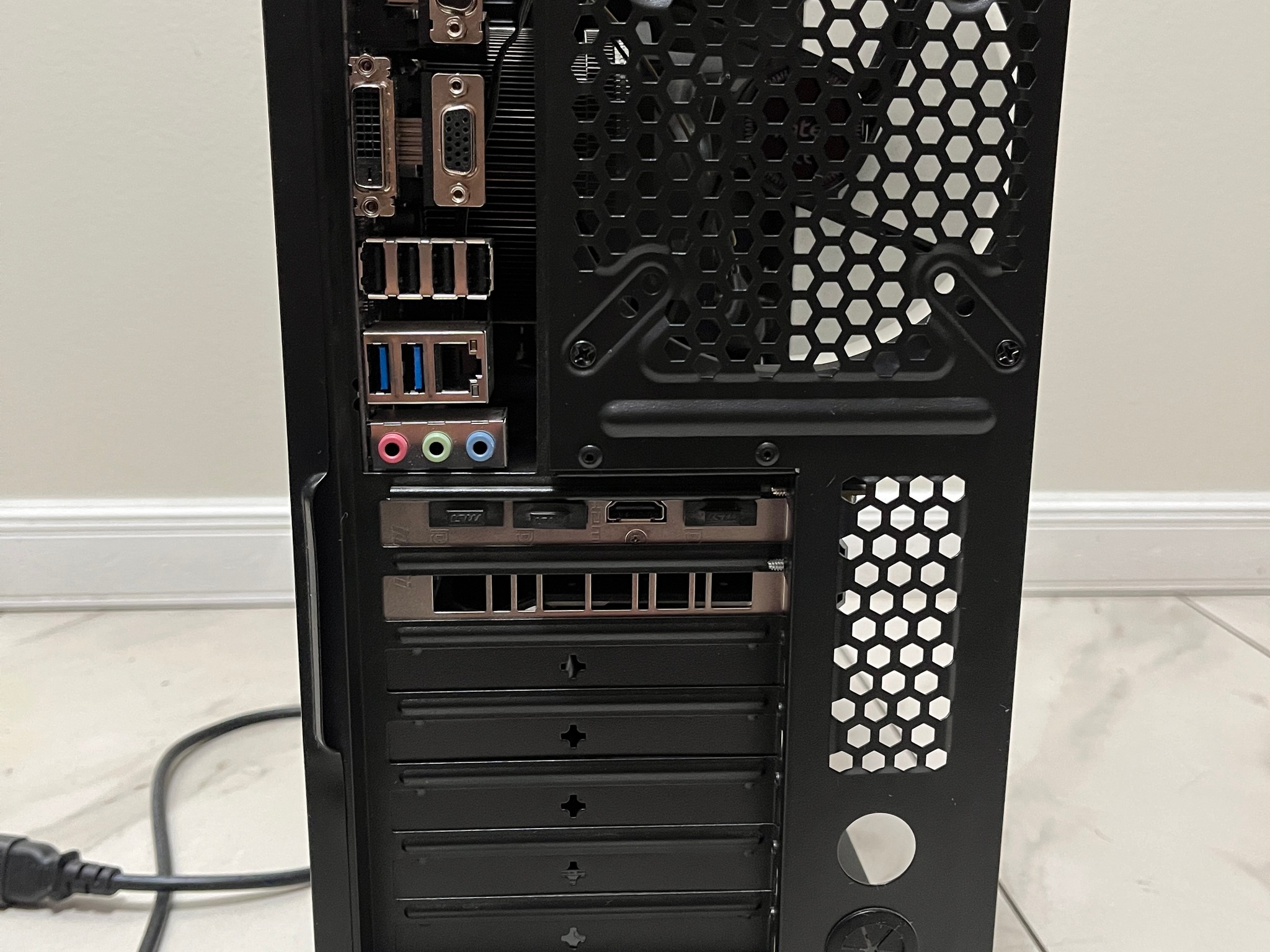 NVIDIA RTX 2070, Intel i7-6700k, 16GB RAM, 1.2TB Storage - Gaming PC w/Wi-Fi, BT