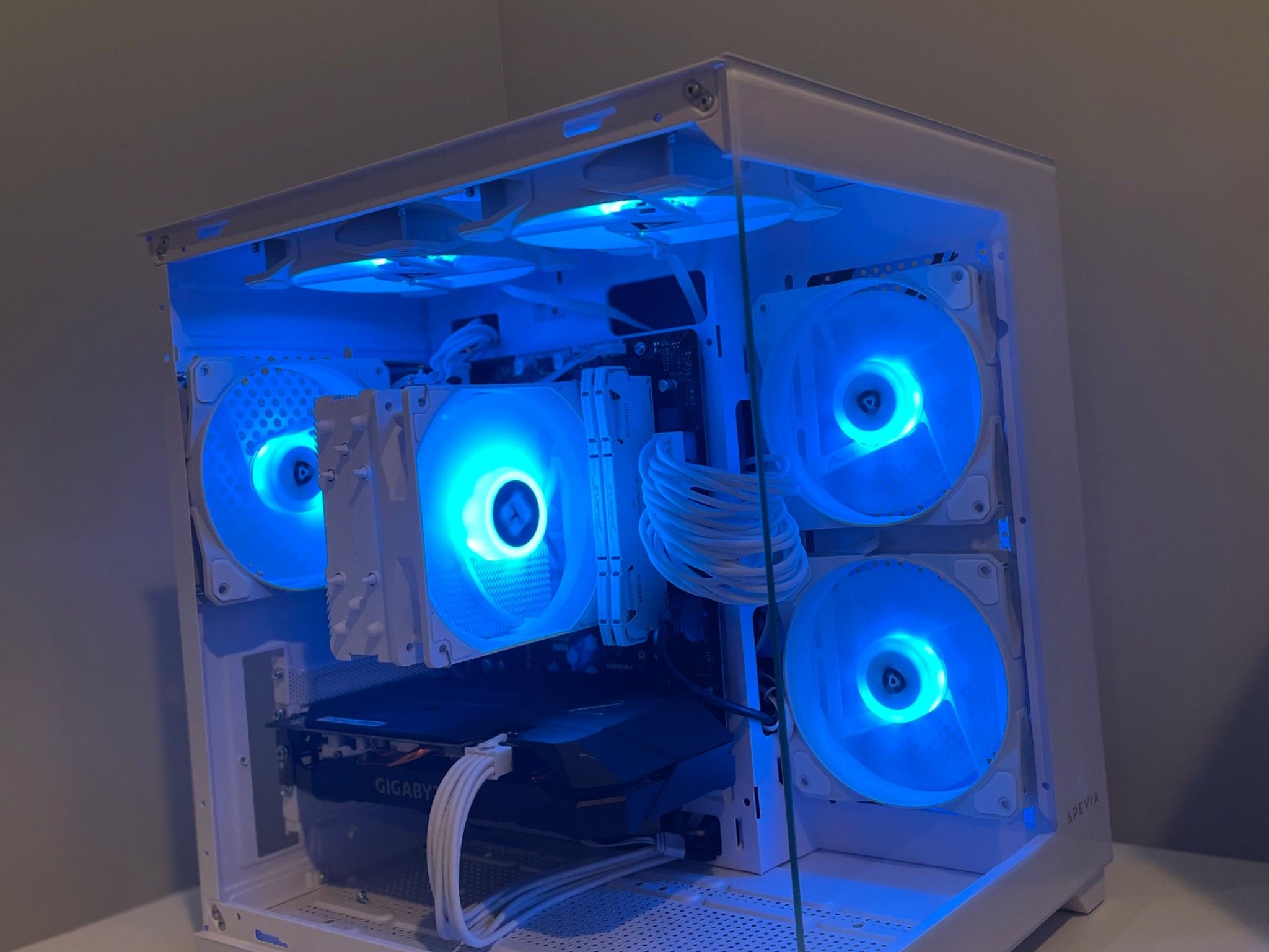 White Gaming Pc Gtx 1660 6gb, Ryzen 5 3600, Ram 16gb,
