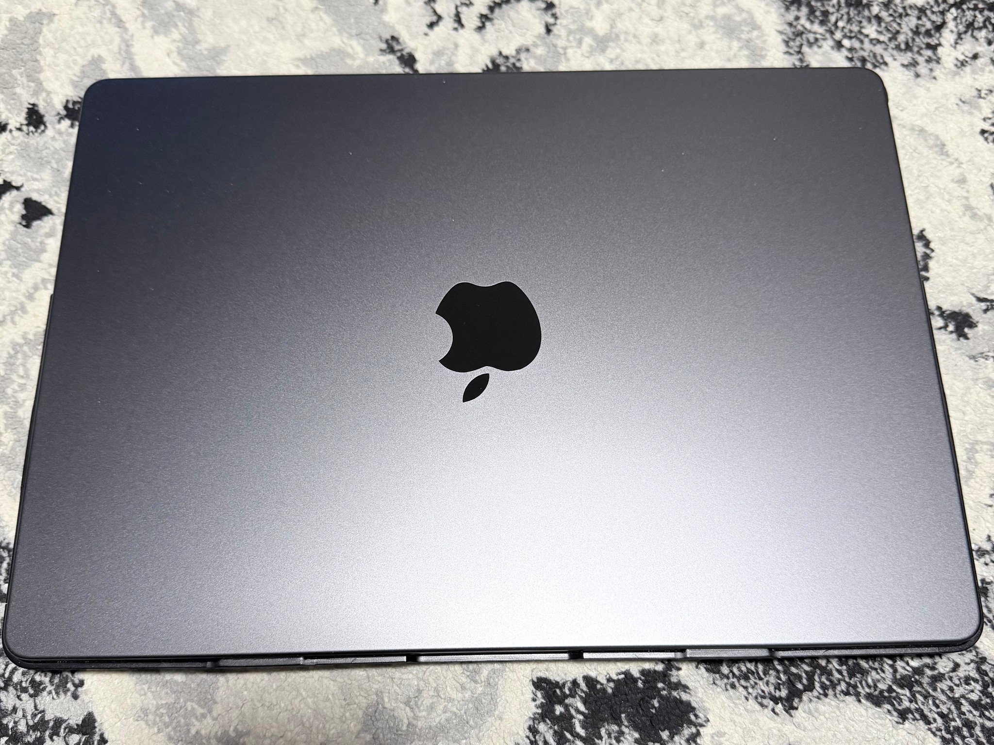 MacBook Pro M3 Pro - 18GB RAM - 512GB SSD - 14 inch - Black