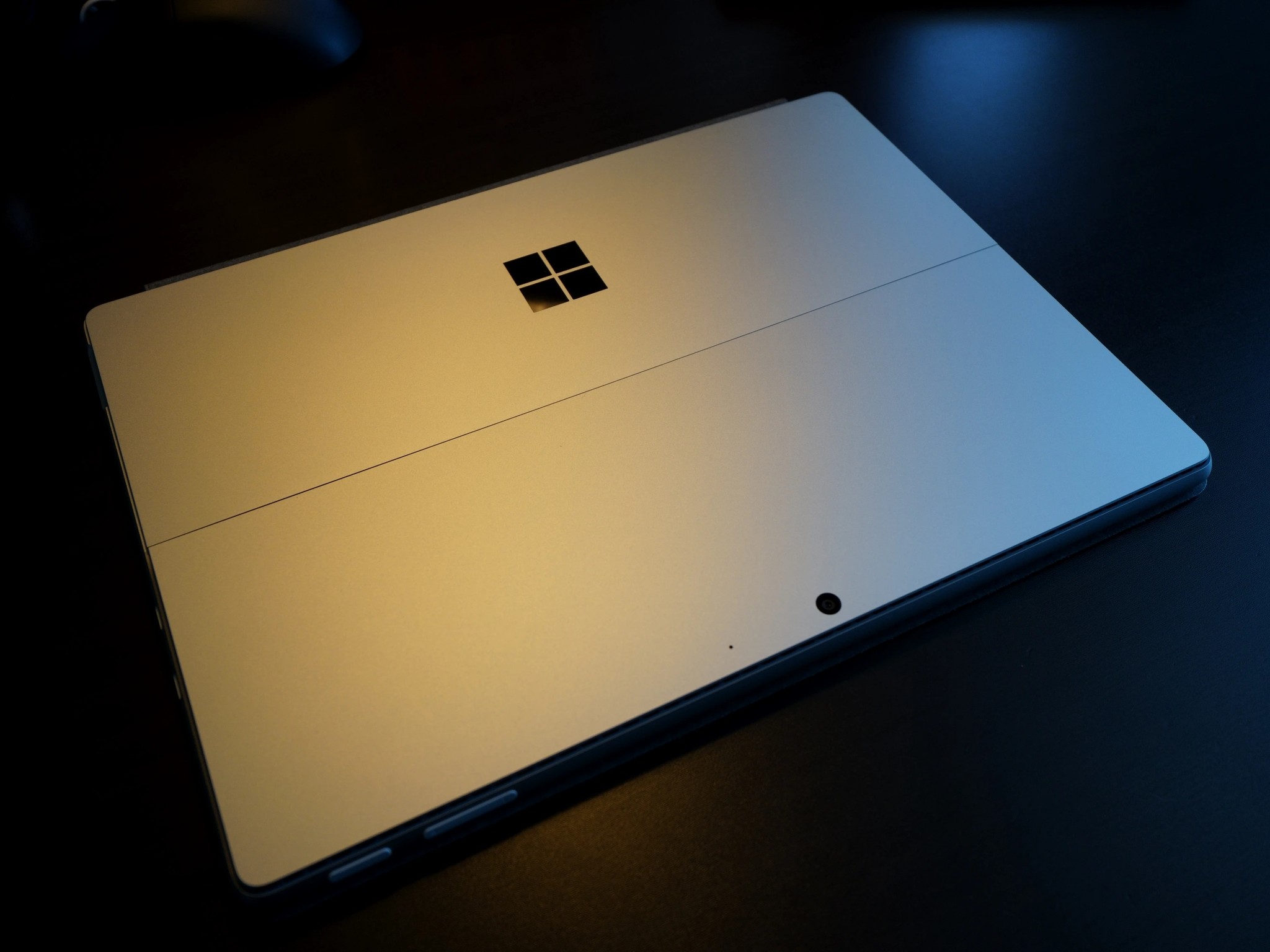 Microsoft Surface Pro 11 Snapdragon X Elite w/ Keyboard and Pen