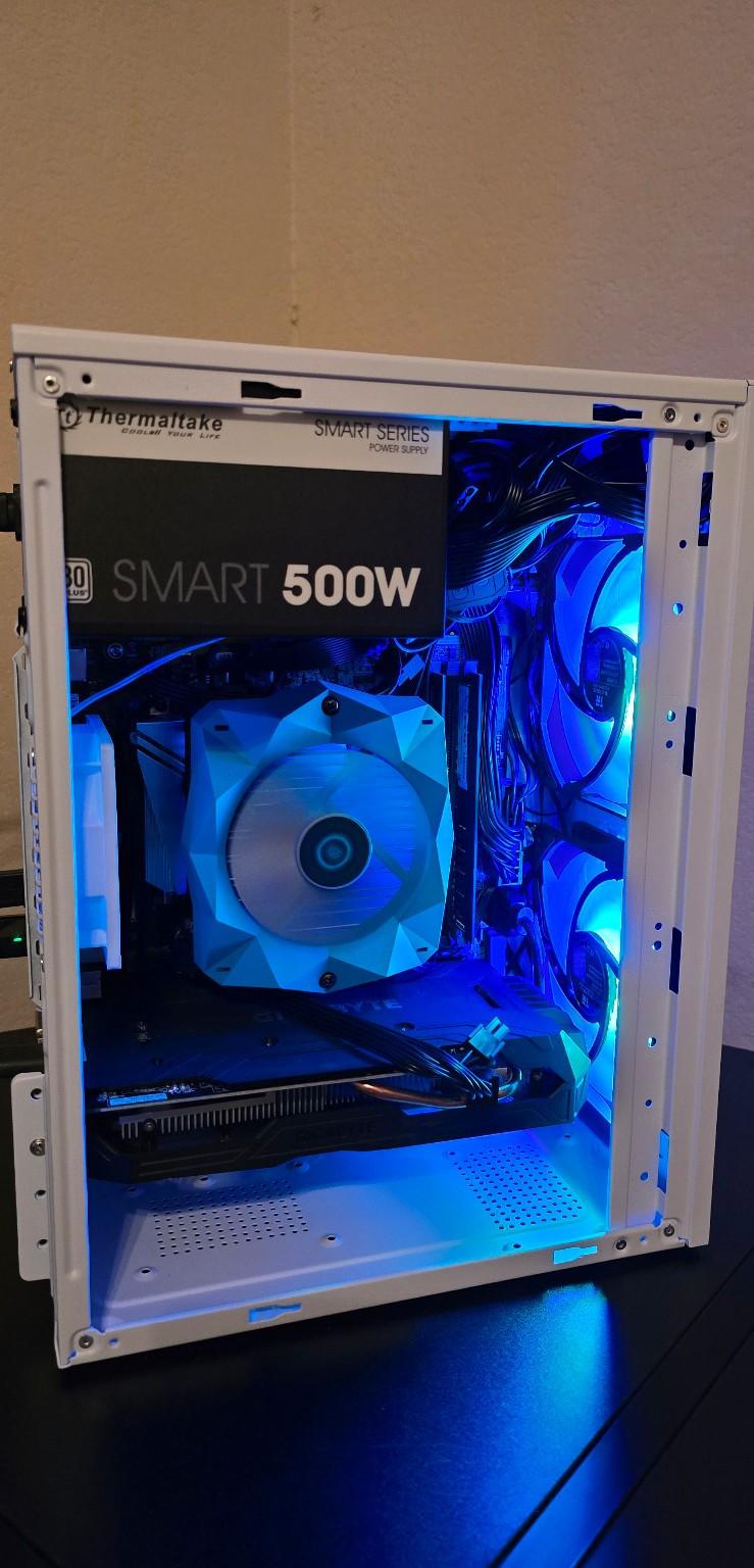"Aurora Squared" Custom Gaming PC - i5 7600K @ 4.2 GHZ/ 1060 6GB