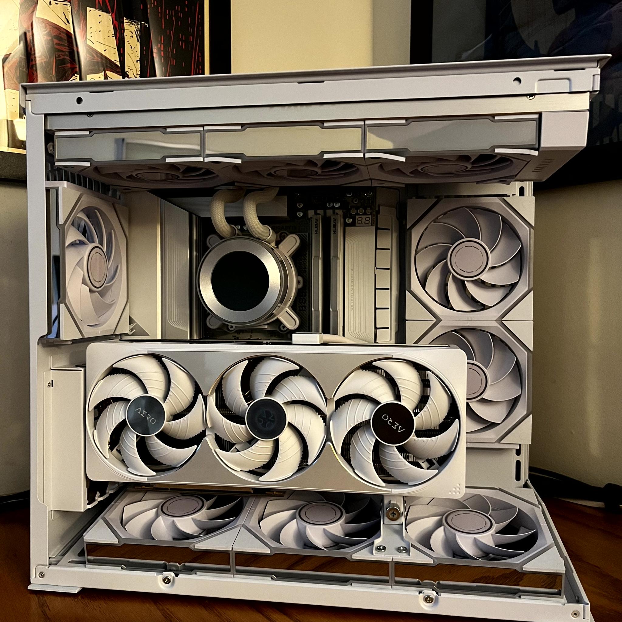 Hvítr Vargr - RTX 5080 OC SFF | Ryzen 7 9800x3d | 2TB NVME | 32GB @6400 MT/sec | 1000W Platinum PSU