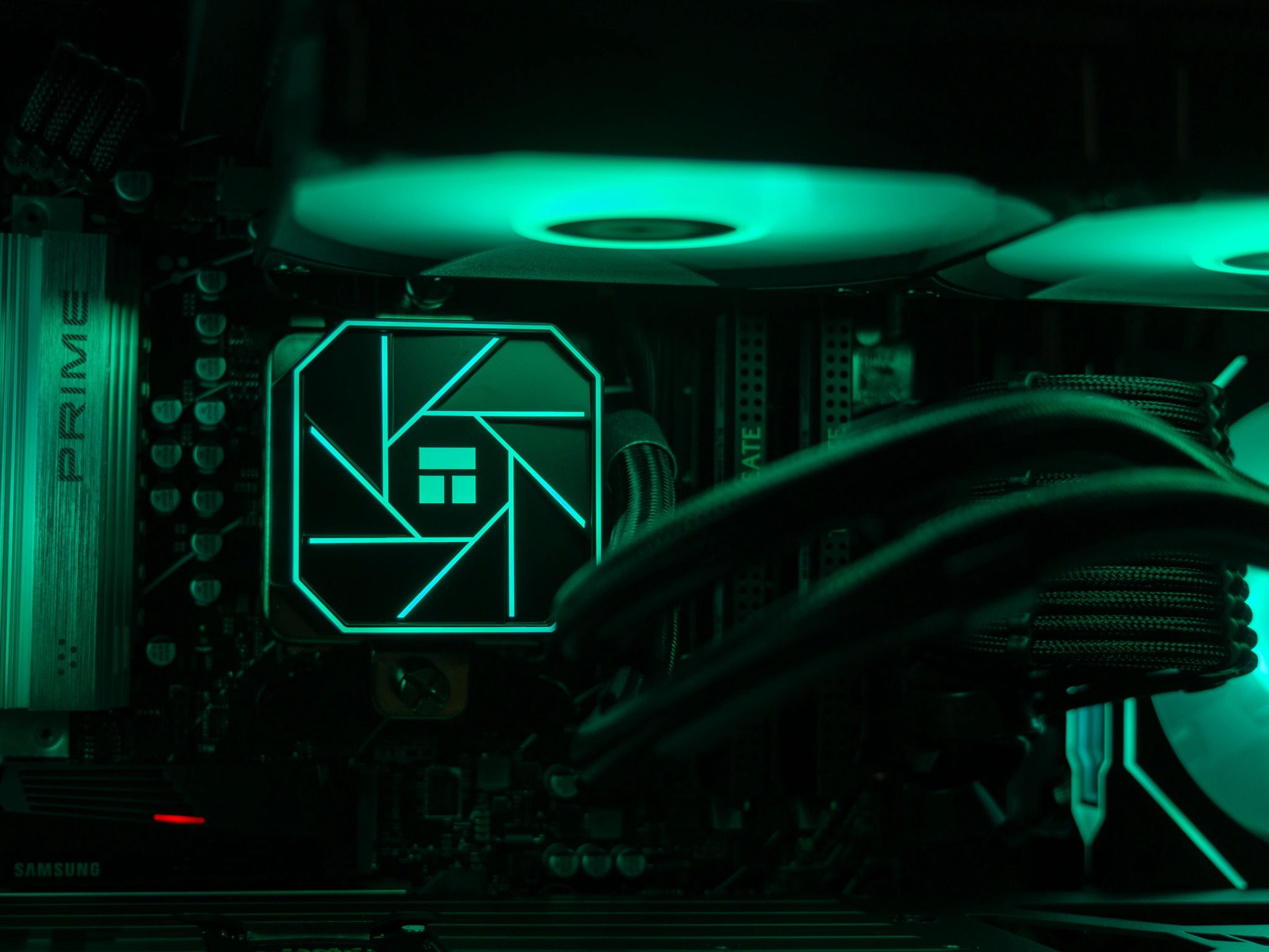 🐉 Eragon 🐉 RTX 5080 / AMD R7 7700X / 2TB NVME / 32GB DDR5 RAM / 240 AIO / Windows 11 Pro