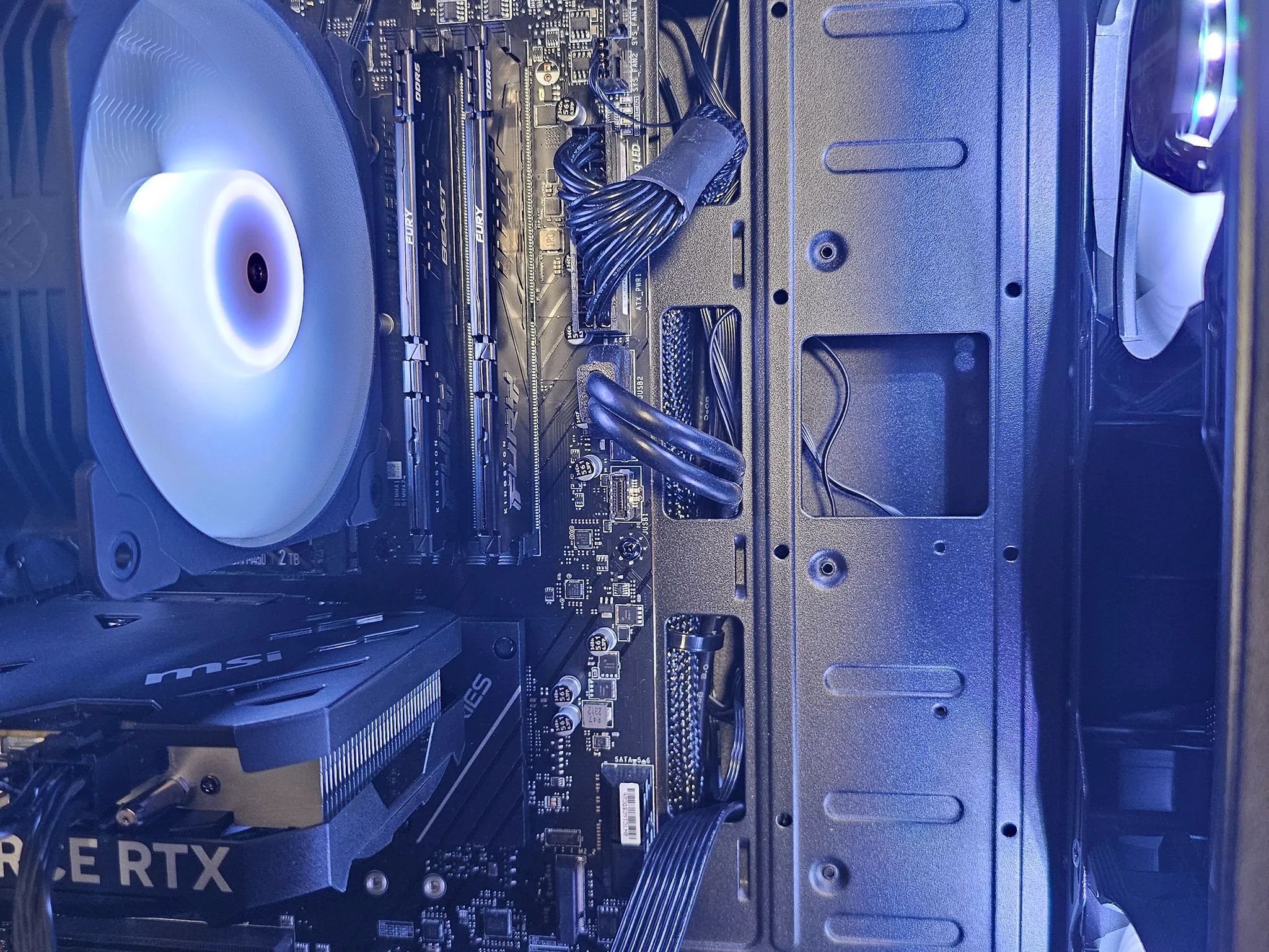 MID LEVEL HIGH PERFORMANCE GAMING PC