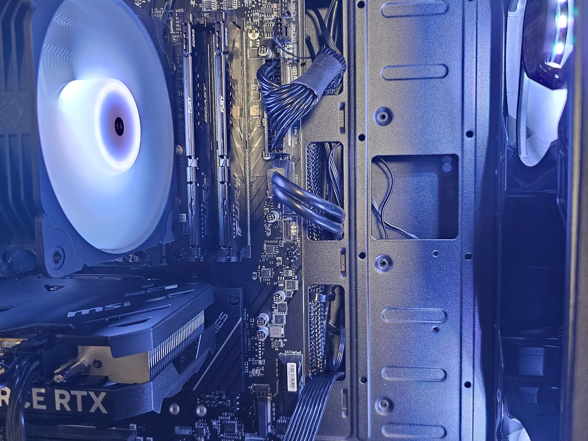 MID LEVEL HIGH PERFORMANCE GAMING PC