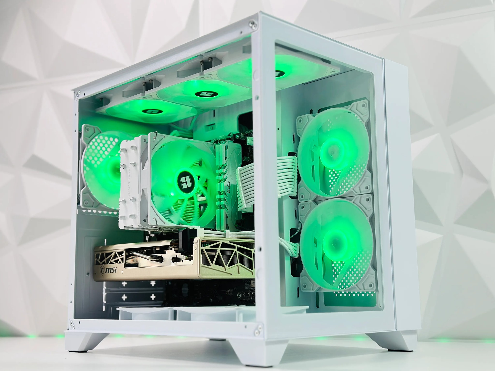 🤍🏔️❄️🌨️Alaska 🐻🌲AMD RX 5700 XT 8GB❄️Intel 12100F❄️16GB DDR4❄️1TB NVME SSD