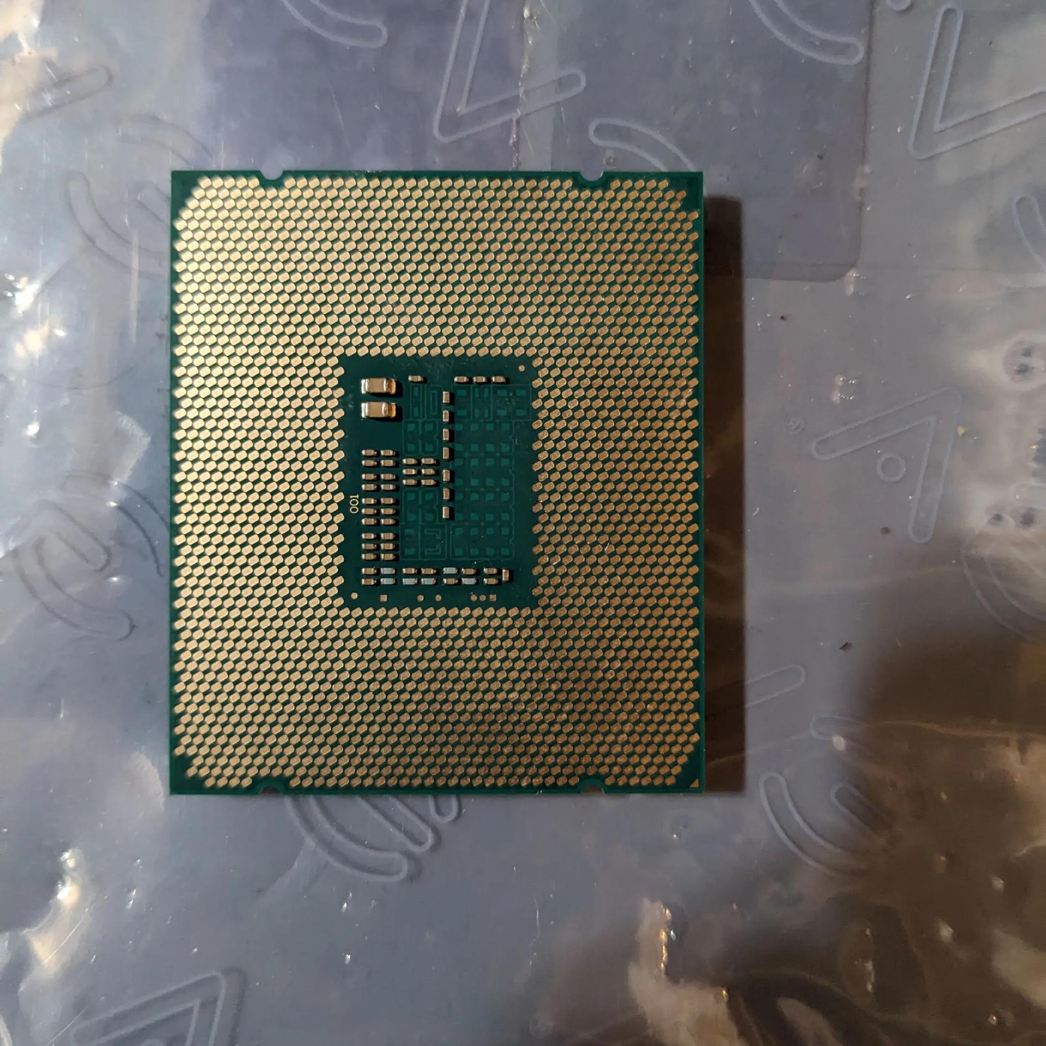 Intel Xeon E5-2630V3 -Socket 2011- 8 Cores - 3.2GHz Max Turbo