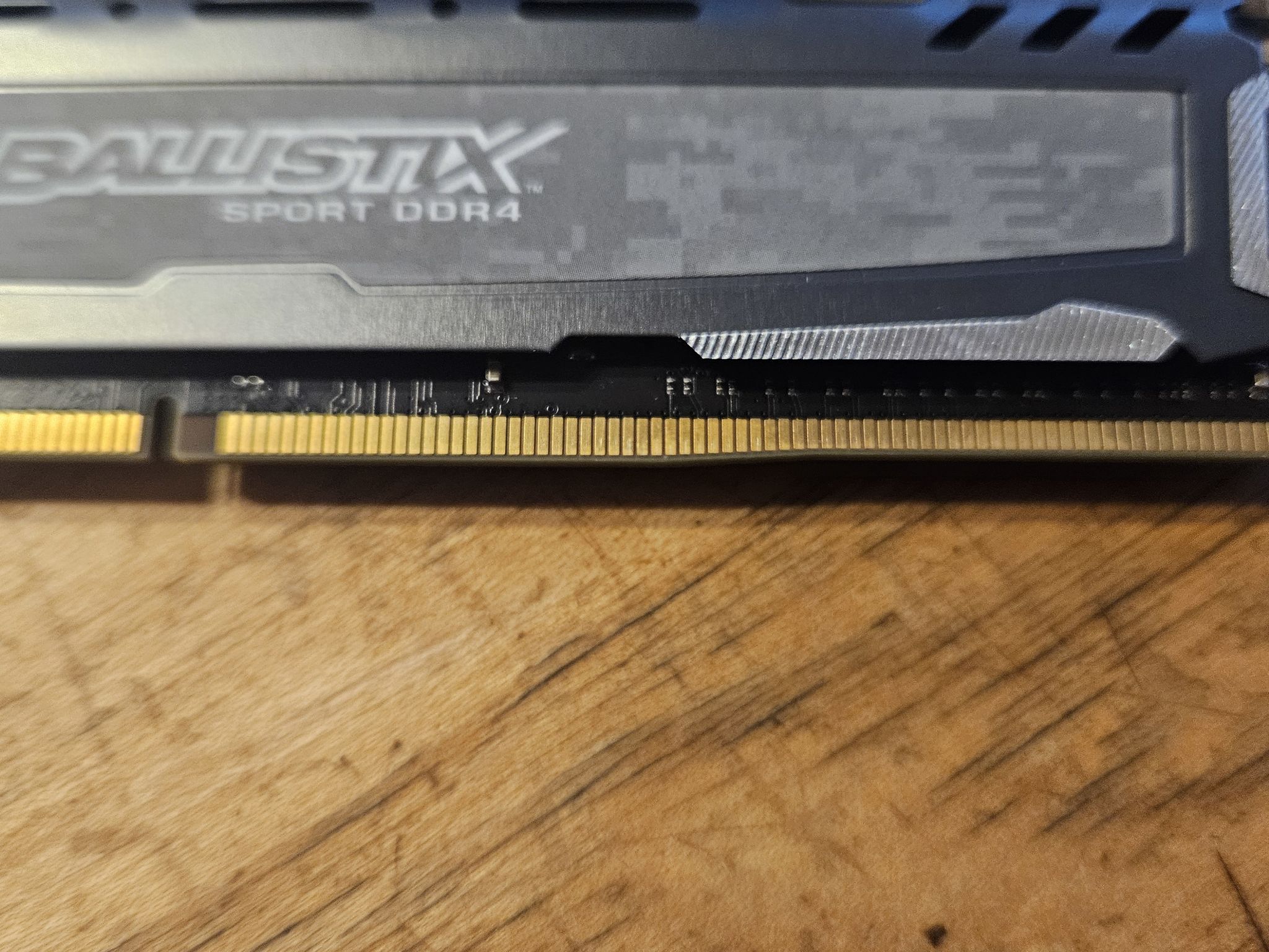 Crucial ballistix 32gb 2400mhz ddr4