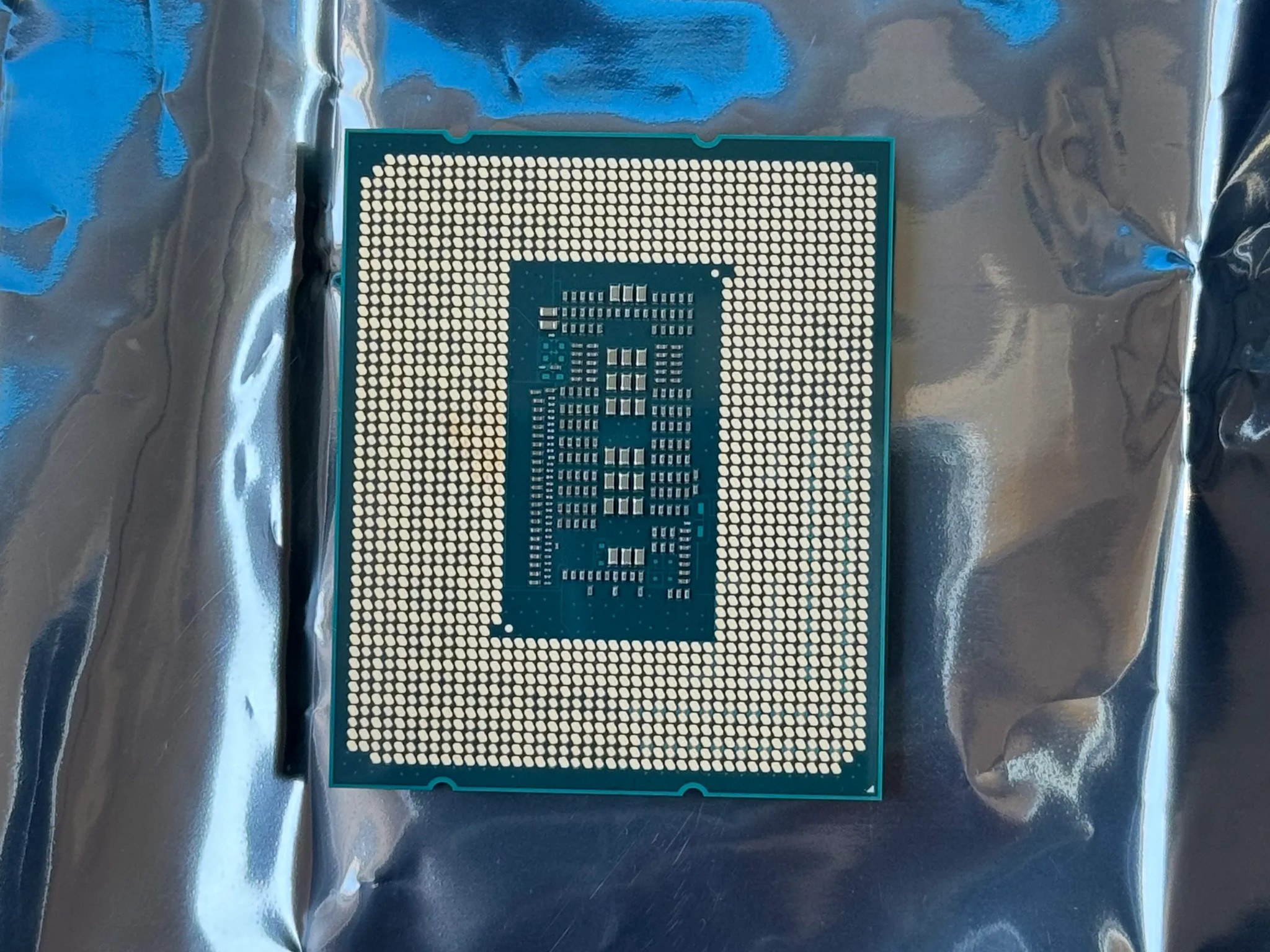 Intel Core i7-12700F 12th Gen 12cores
