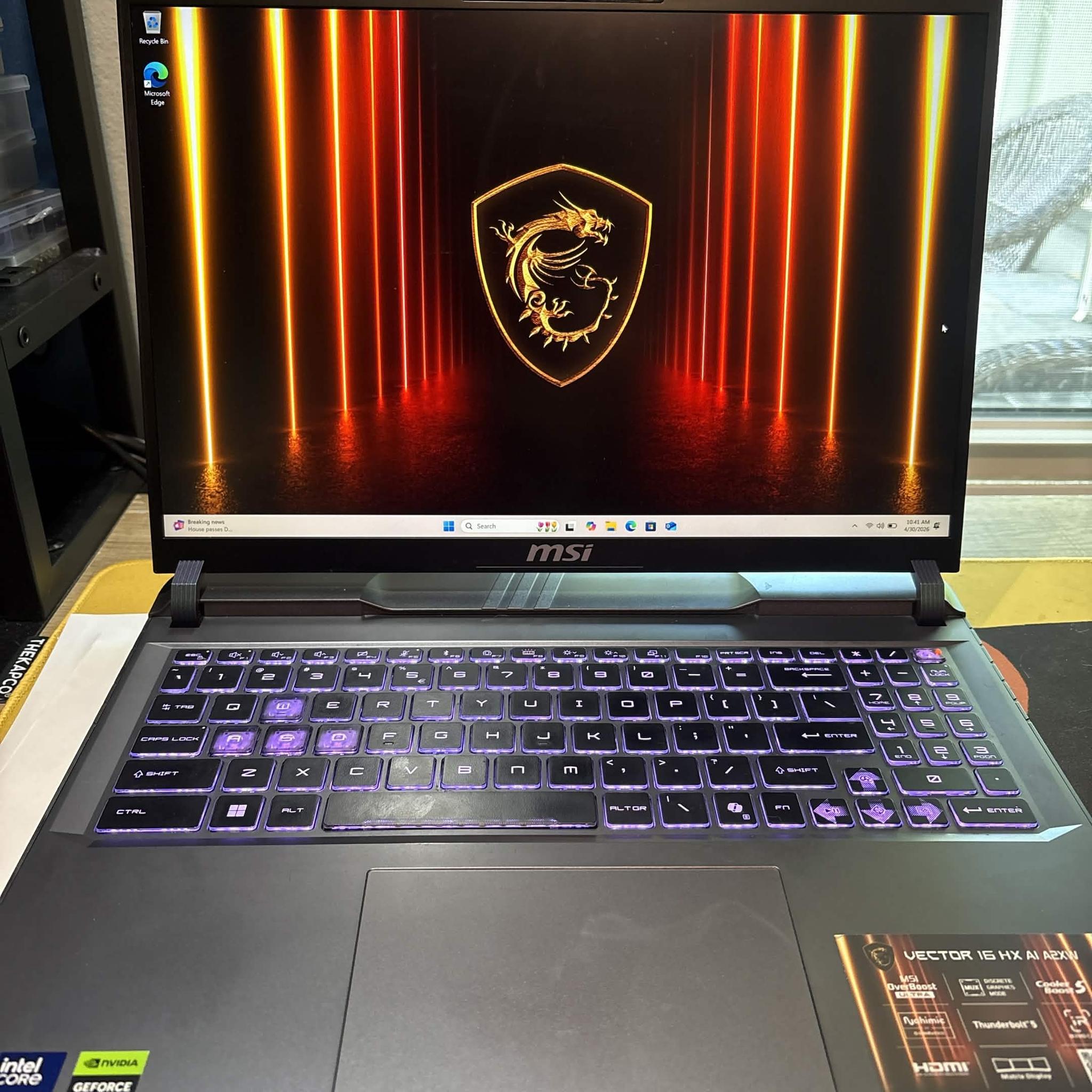 MSI Vector 16 HX AI Ultra 7 RTX 5070 Ti 16GB 2K 240Hz (NM)