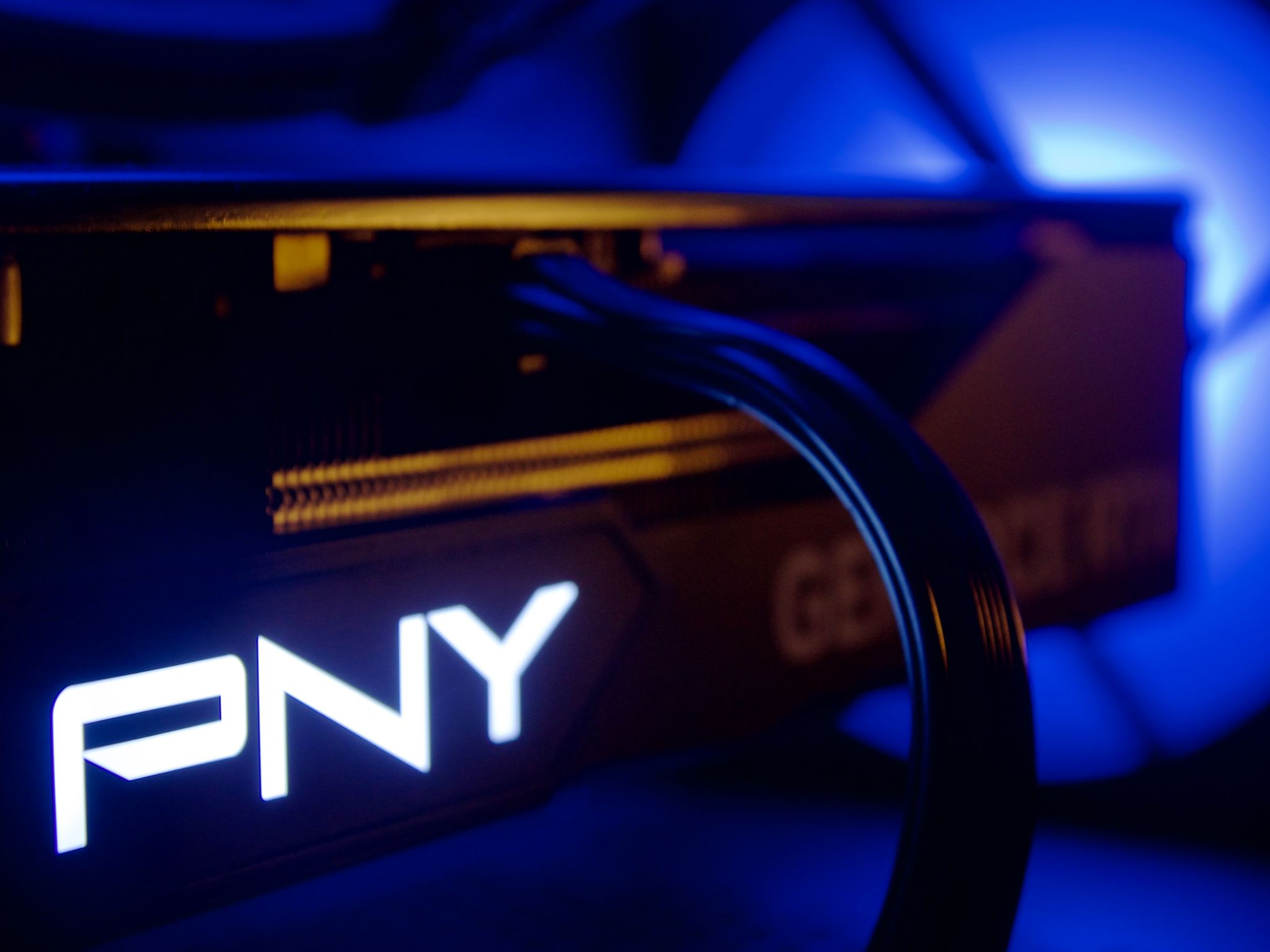 PURE PERFORMANCE PC | RTX 4080 | Ryzen 7 9700X  | 32GB DDR5 | 1 TB | Windows 11 Pro
