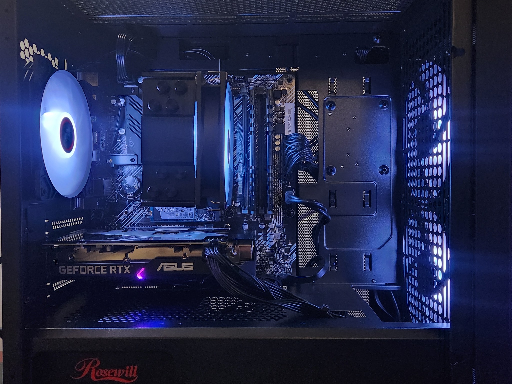 RTX 3060TI | Ryzen 7 3800X | 32GB DDR4 | 256GB SSD + 1TB HDD | WIFI+BT
