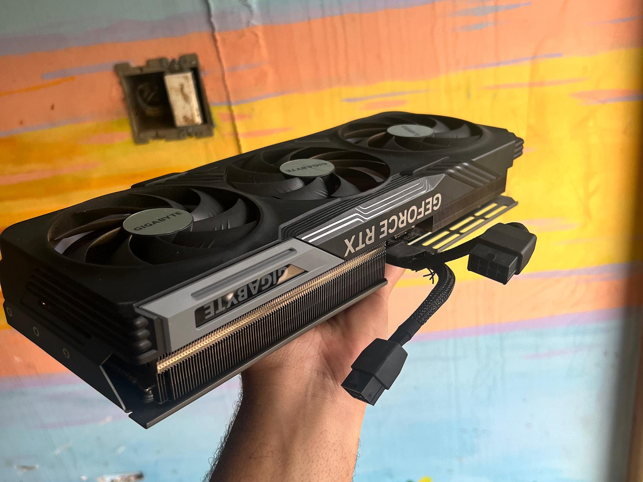 GIGABYTE GAMING OC 12gb 4070 Ti