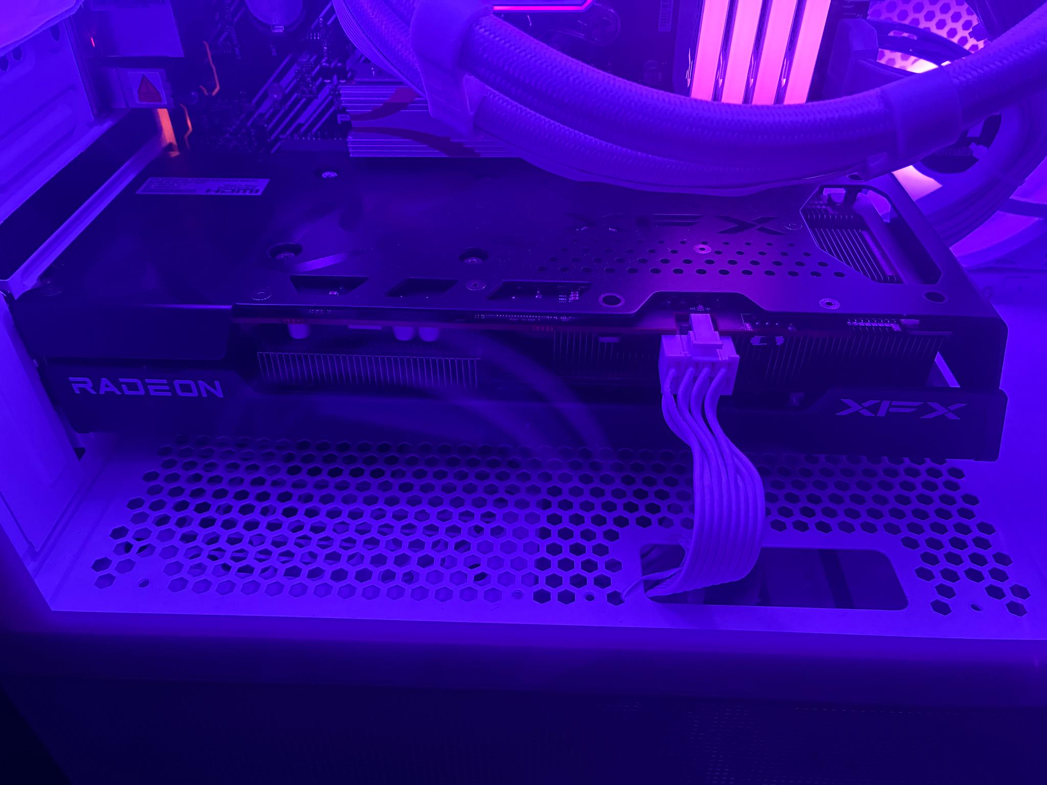 XFX Speedster QICK 308 Black Radeon RX 6600 XT