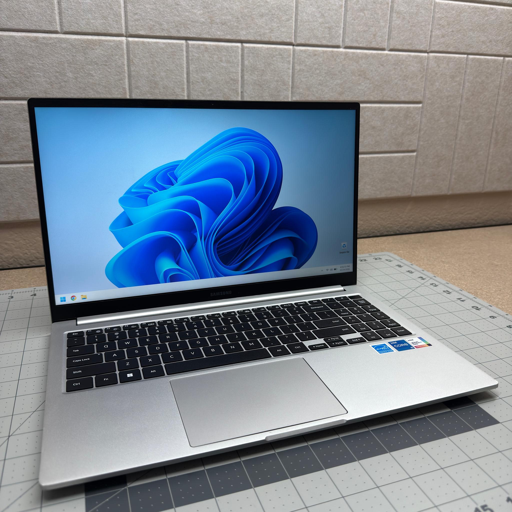 Samsung Galaxy Book | Budget Laptop