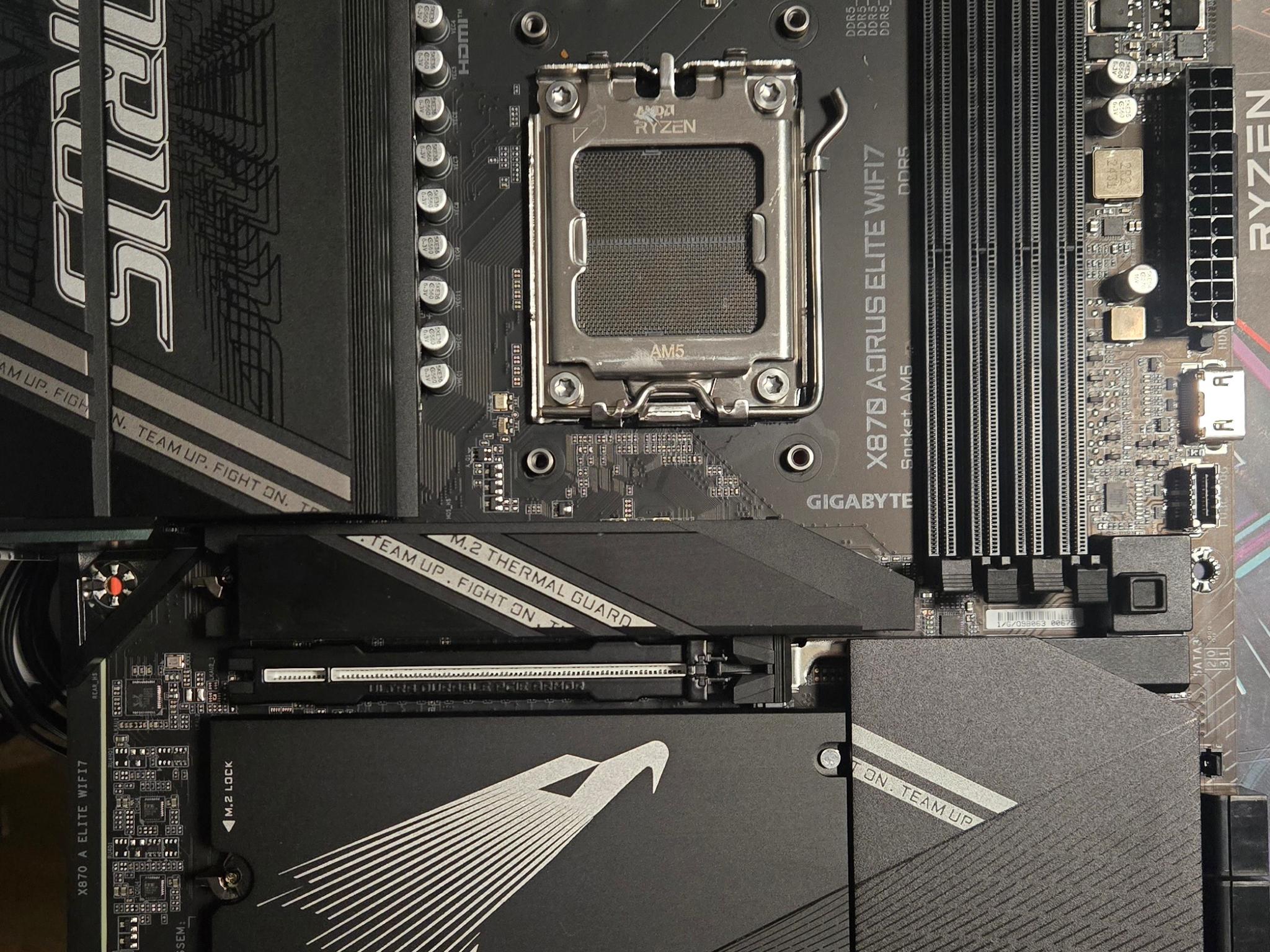 Gigabyte X870 AORUS ELITE WIFI7