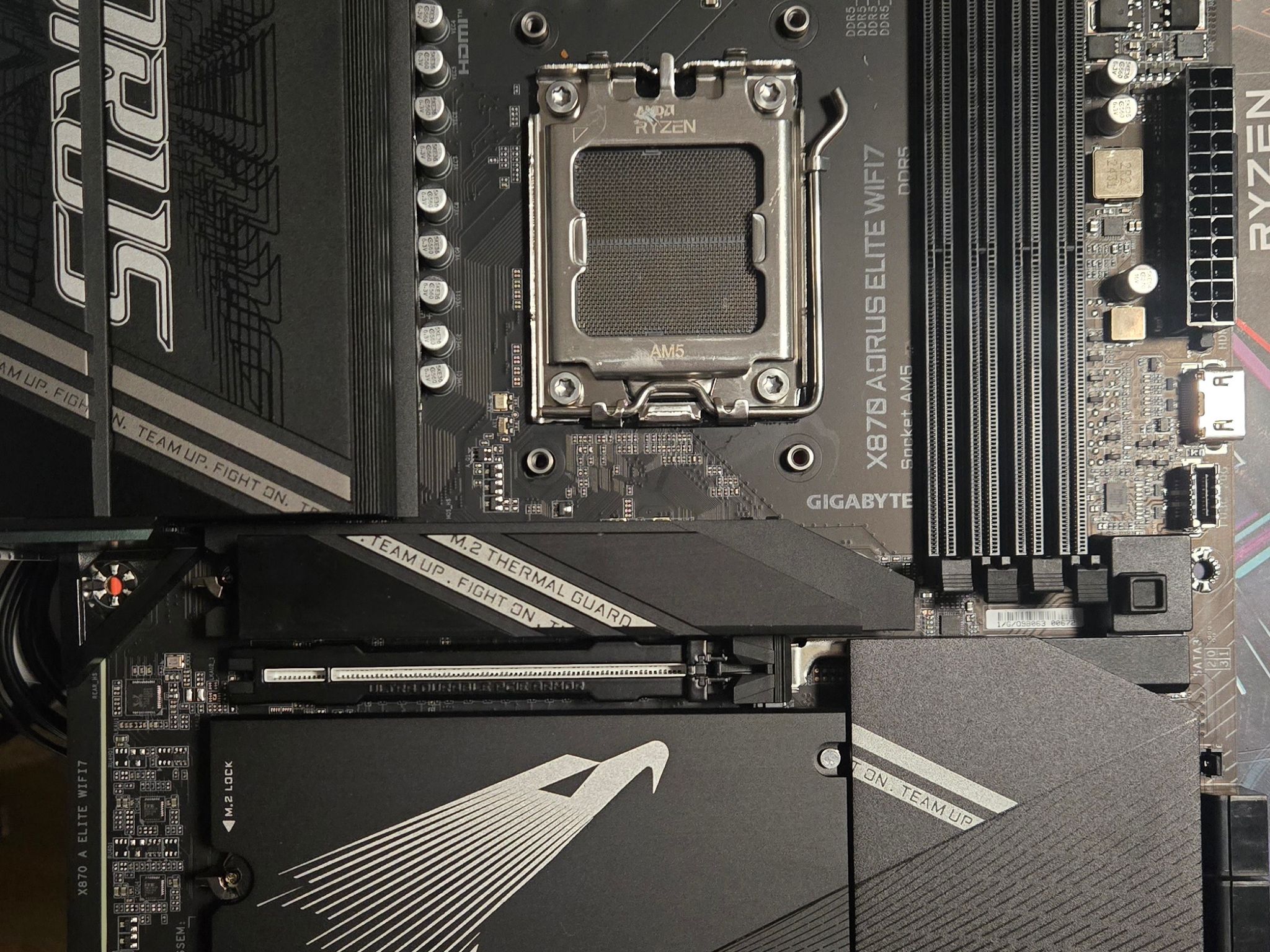 Gigabyte X870 AORUS ELITE WIFI7
