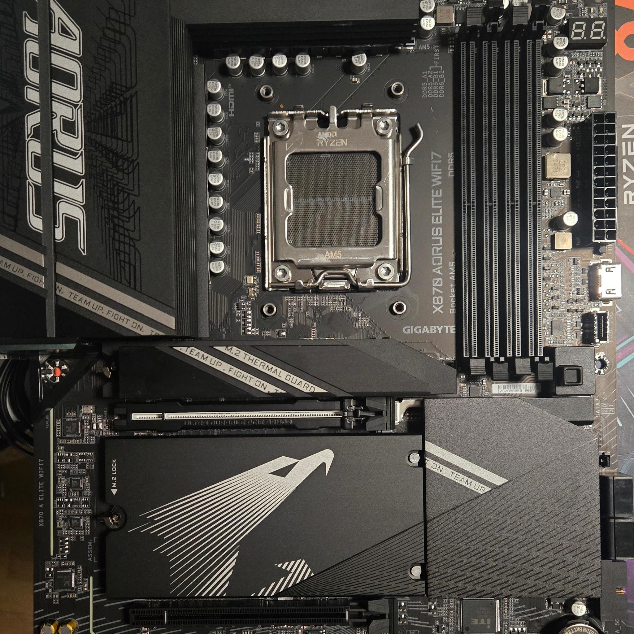Gigabyte X870 AORUS ELITE WIFI7