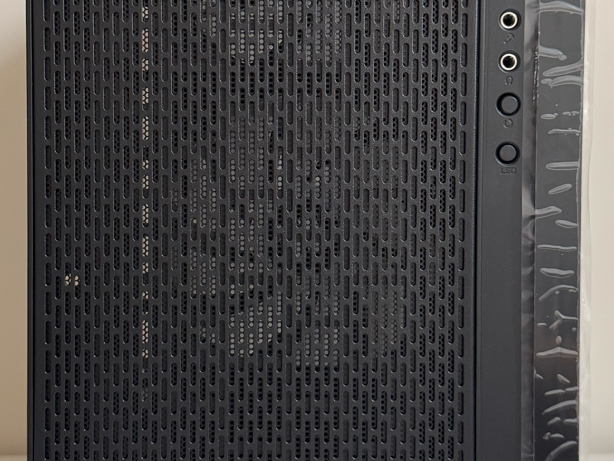 AMD Ryzen 5 5600GT Gaming PC Radeon Vega 7 Graphics ASUS B550M-A B550 Thermaltake Versa H18 Case
