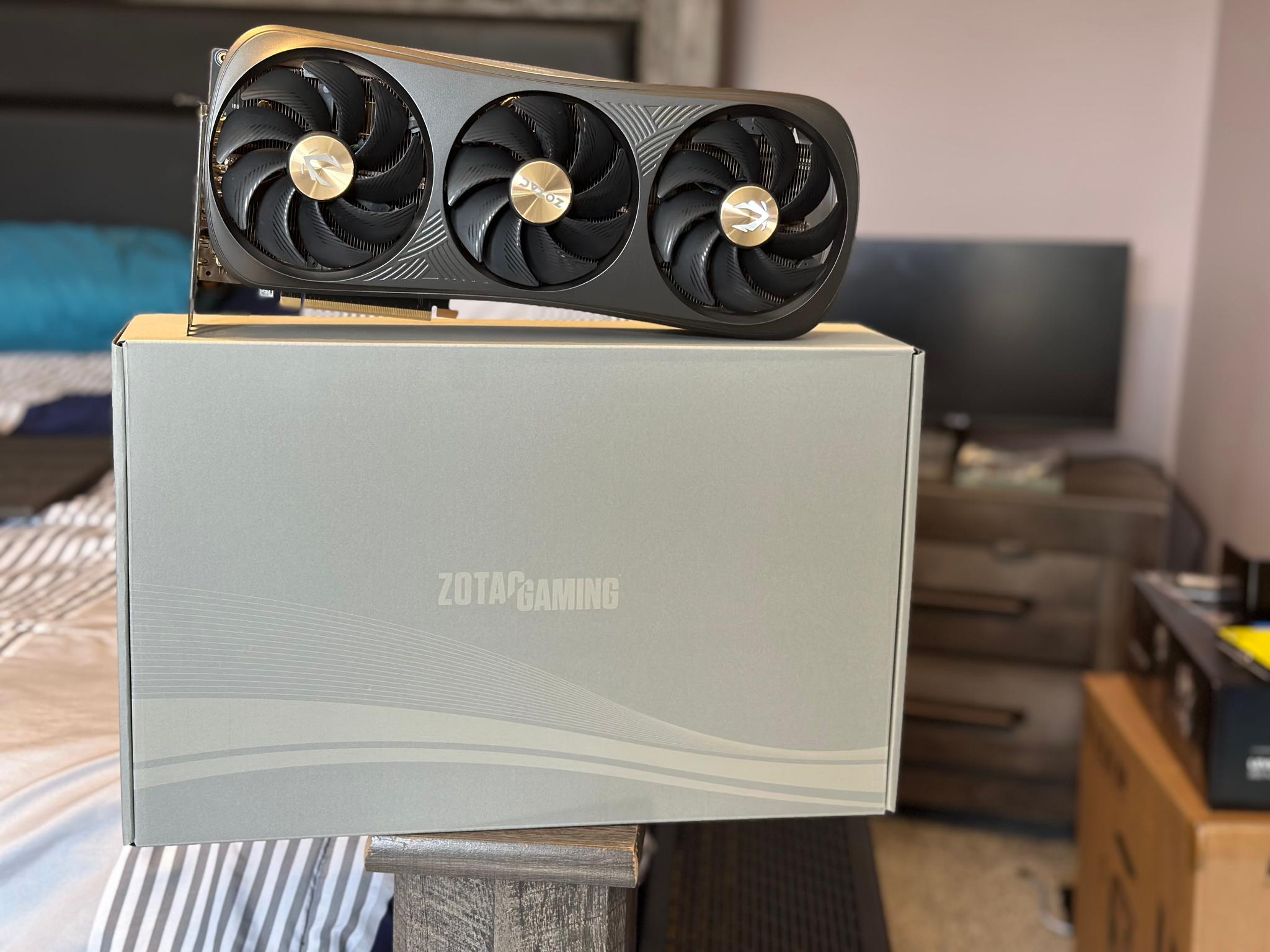NVIDIA GeForce RTX 4080 SUPER - Image 4