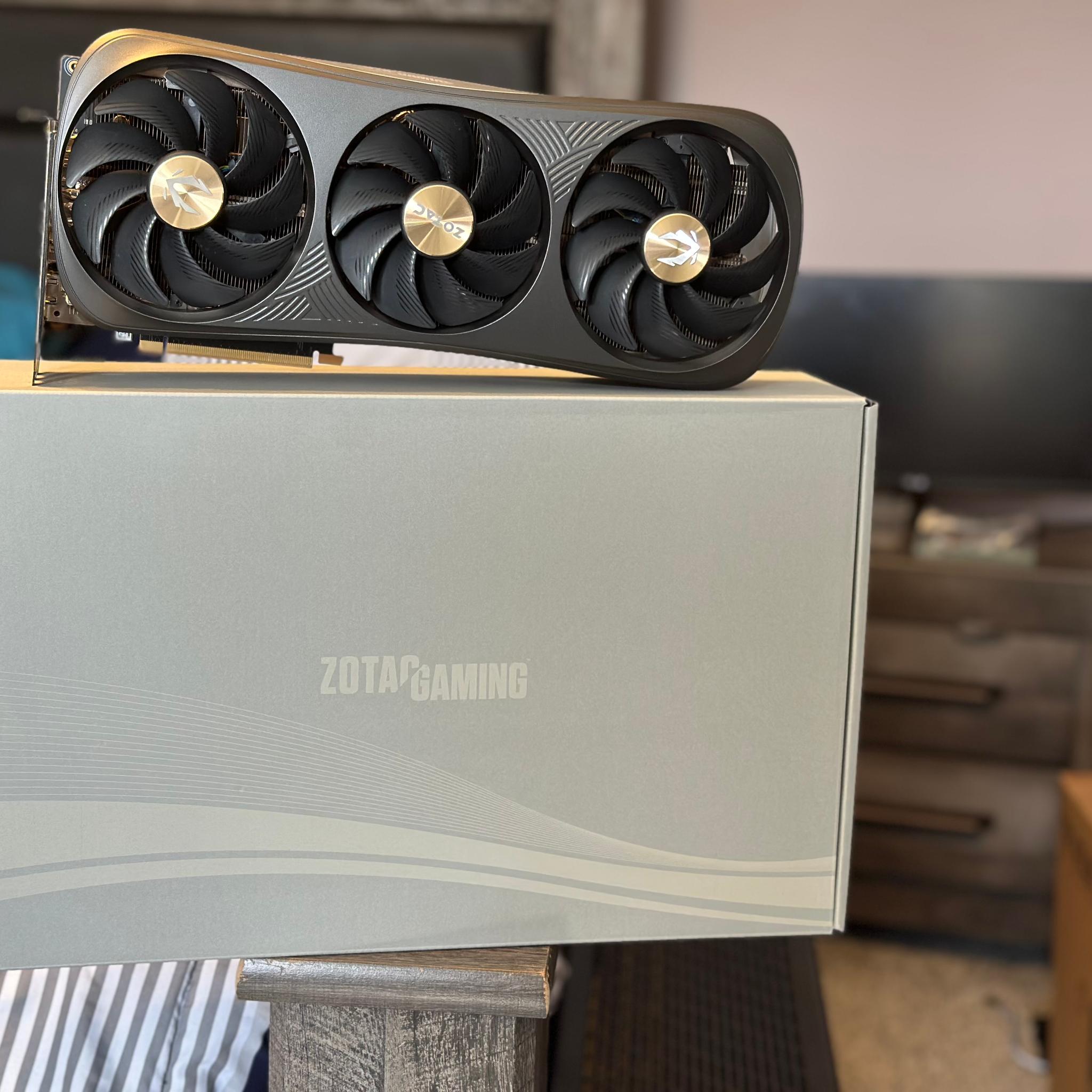 ZOTAC GAMING Trinity OC GeForce RTX 4080 SUPER