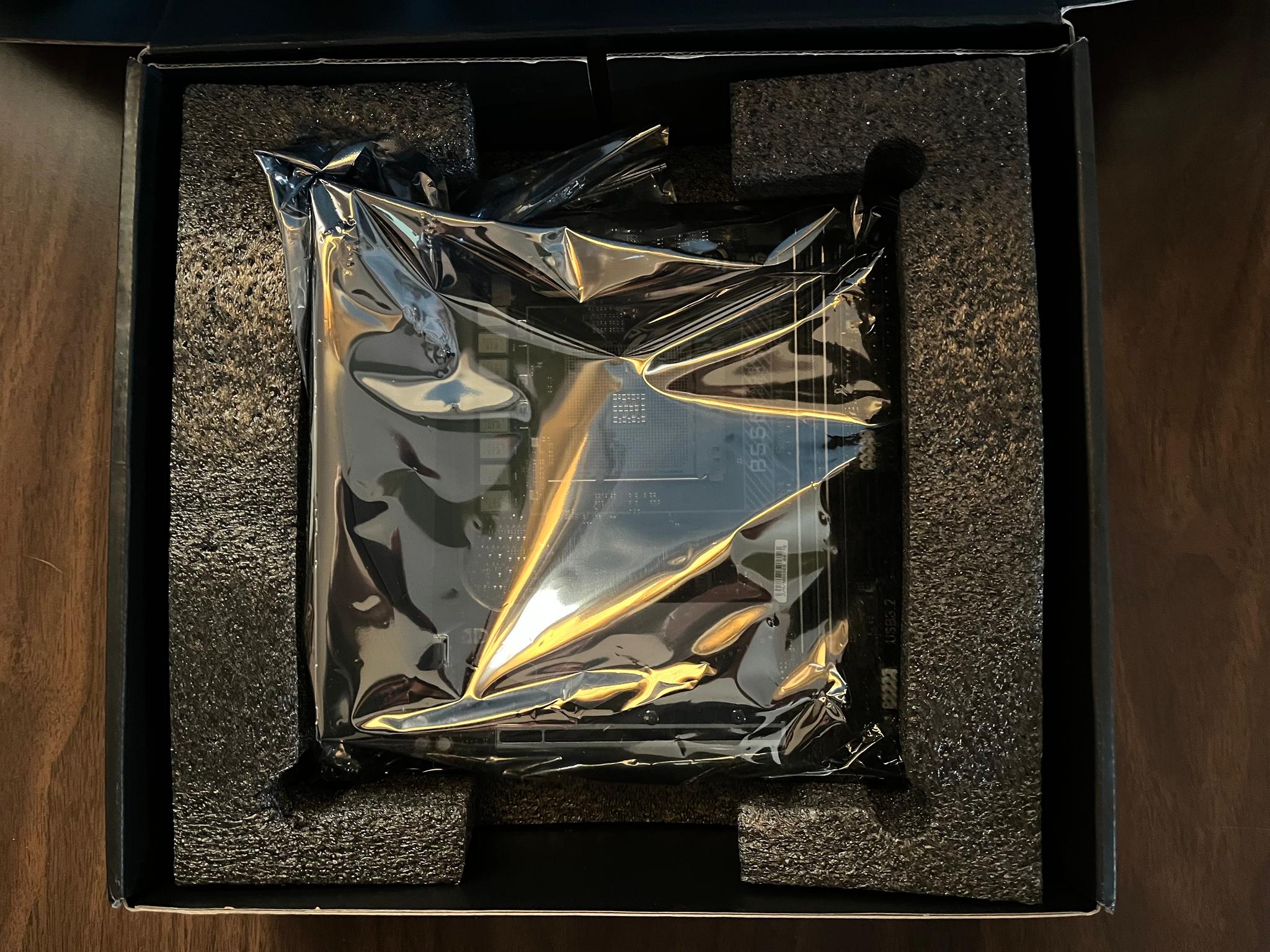 Brand New 5700X3D and Barely Used AORUS PRO AX ITX B550 Motherboard Combo!