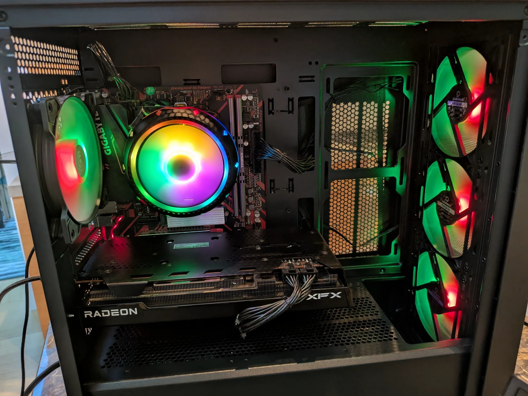 1440P Slayer | Ryzen 5 5600, RX 7700XT, 32 GB RAM, 2 TB SSD