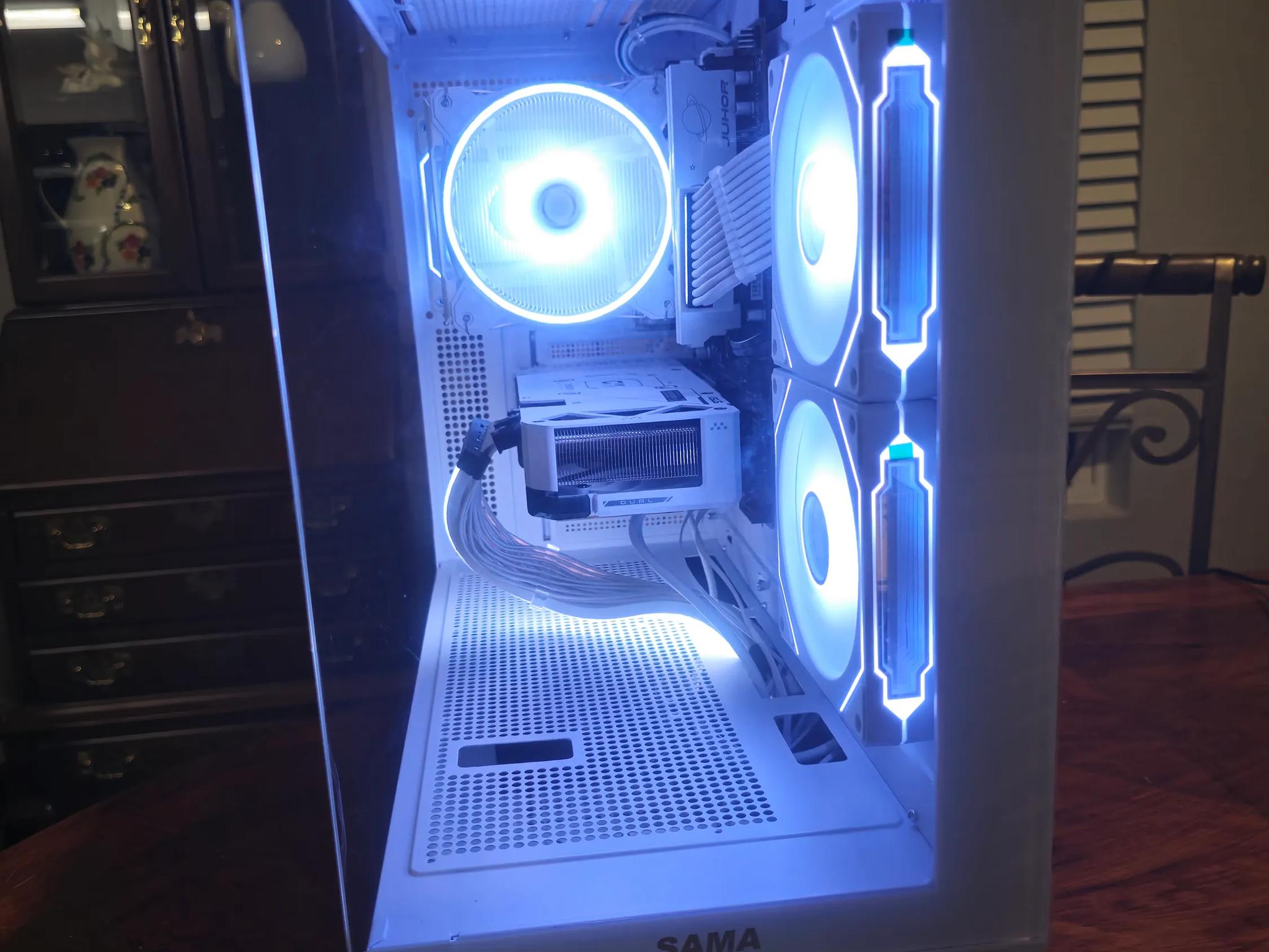 "God's Mistake" ryzen 5 7500f | 4060 ti Gaming Pc