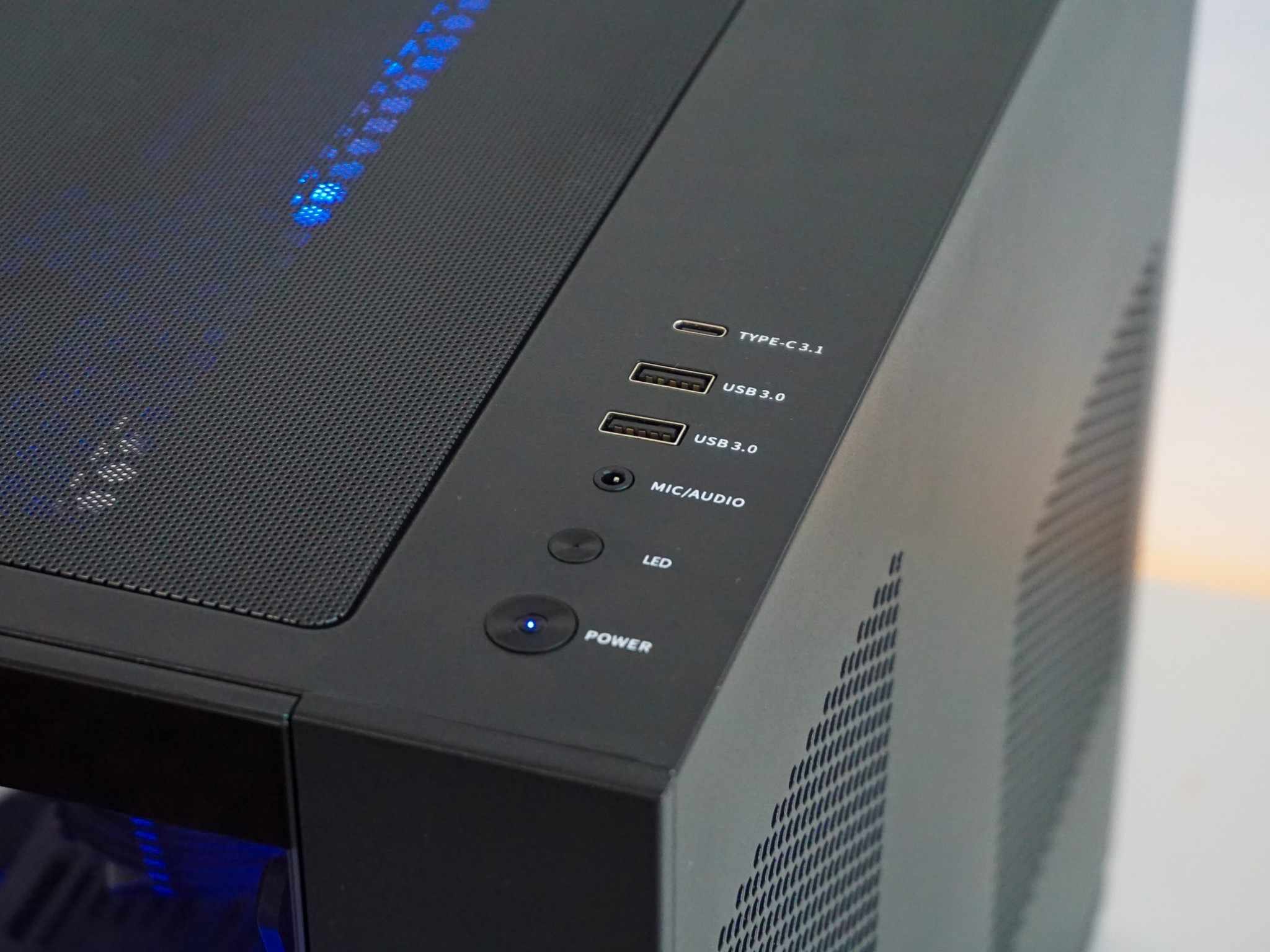 RAV - Ryzen 5 7600X / RTX 3080 10GB / 32GB RAM DDR5 / 1TB NVMe SSD – Gaming PC
