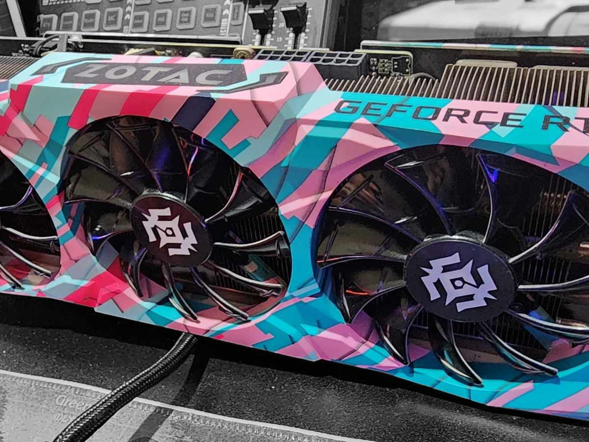 ZOTAC GAMING GeForce RTX 3080 Trinity OC 10Gb GDDR6 Rainbow Limited Edition GPU